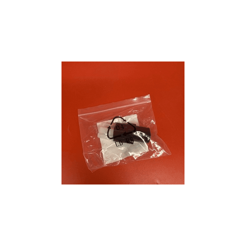 Legrand IEC To C13 Adapter Connector Black PWA-421