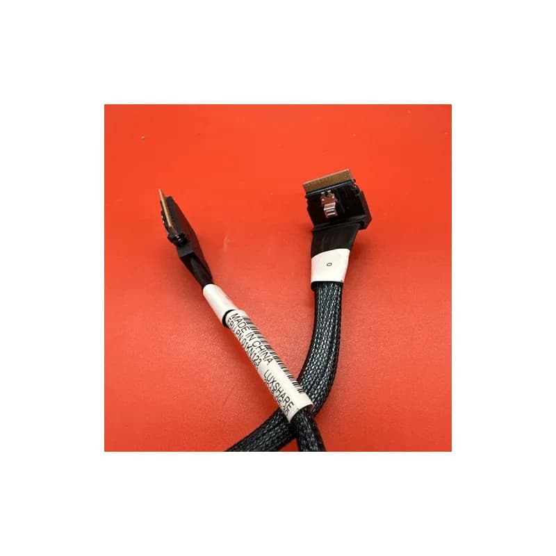 01KN123 SC17A06900 IBM SAS Cable