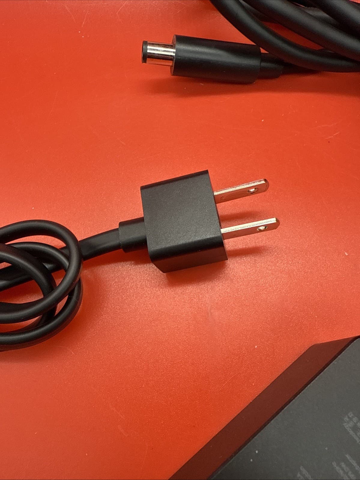 Genuine 199W Microsoft Surface AC Adapter 15.3V 12.96A Model 1931 M1117731-003 - Image 4