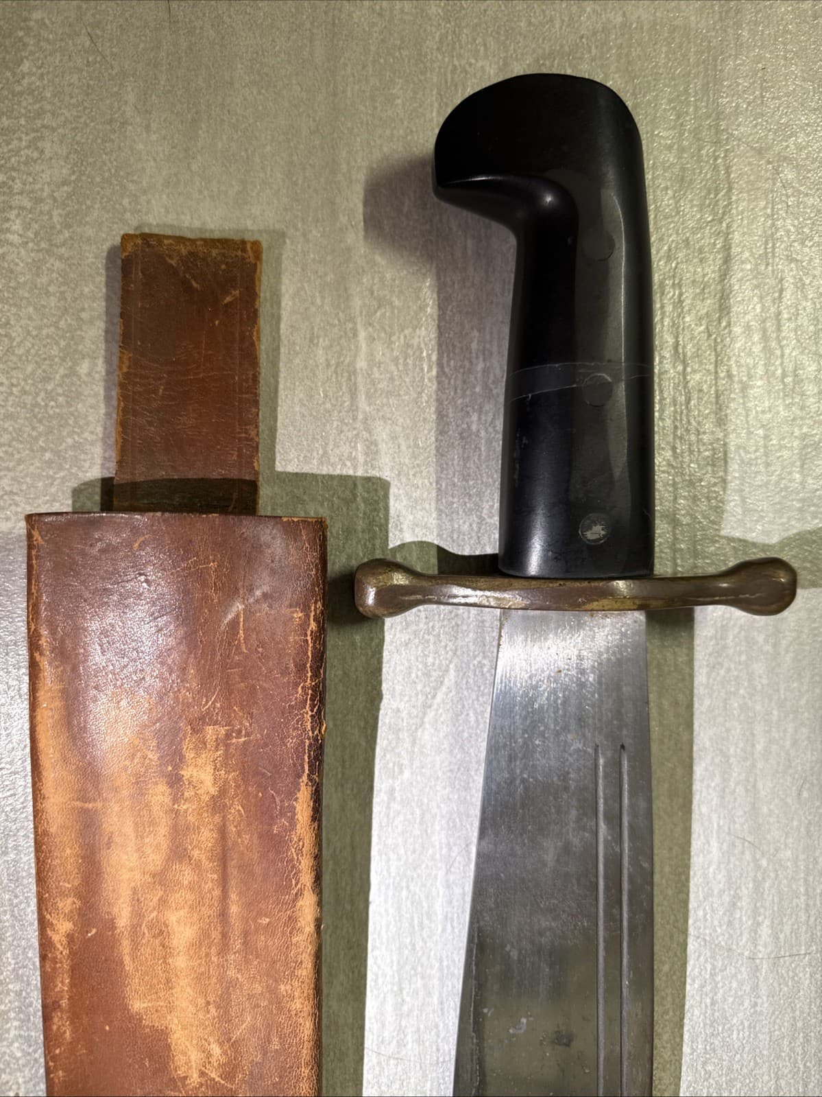 Original U.S. WWII Case XX V44 Pilot Survival Kit Bowie Knife With Scabbard - Image 6