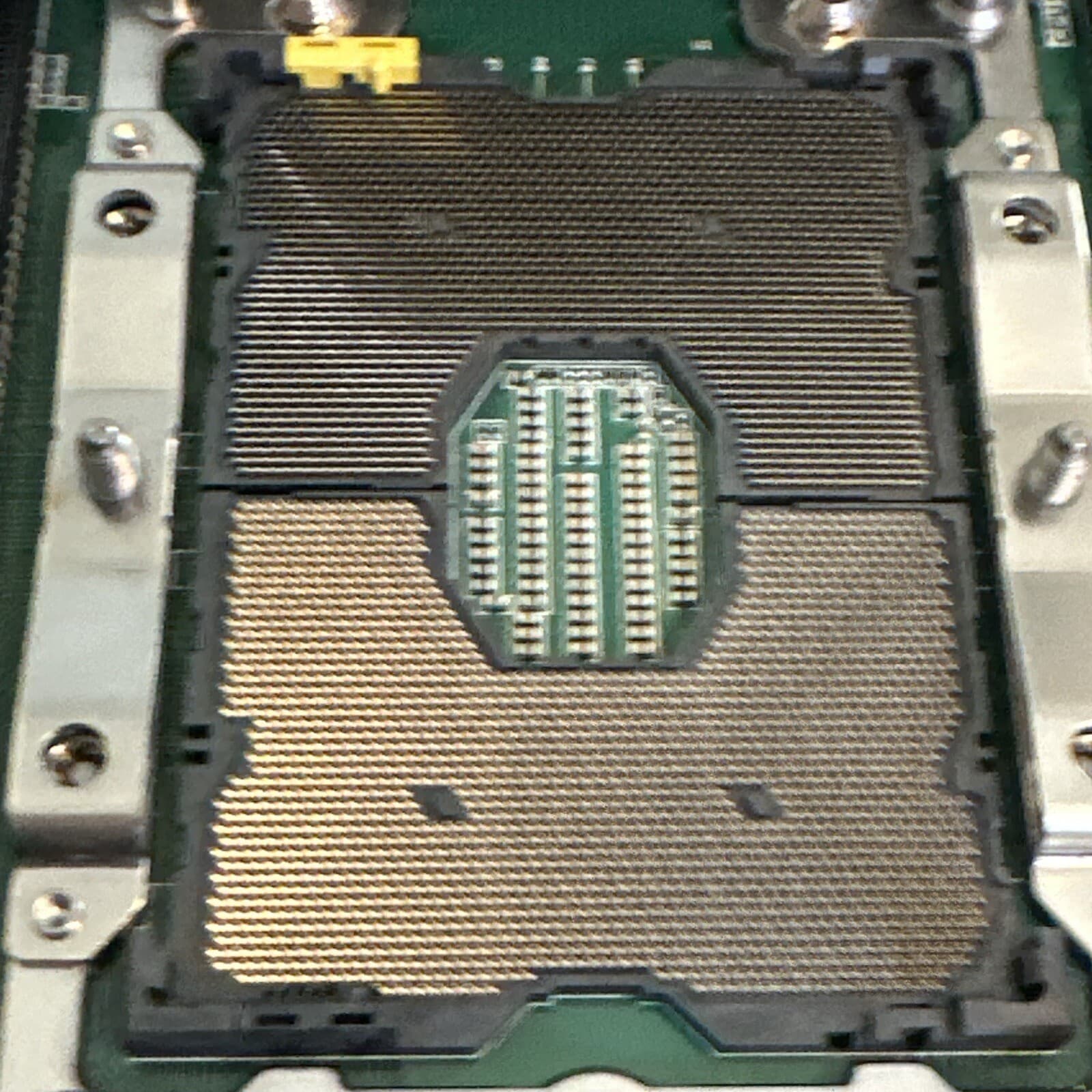 IBM Lenovo 01PE834 Motherboard + Screws + TPM 2.0 00MX378 System Board HR630x - Image 6