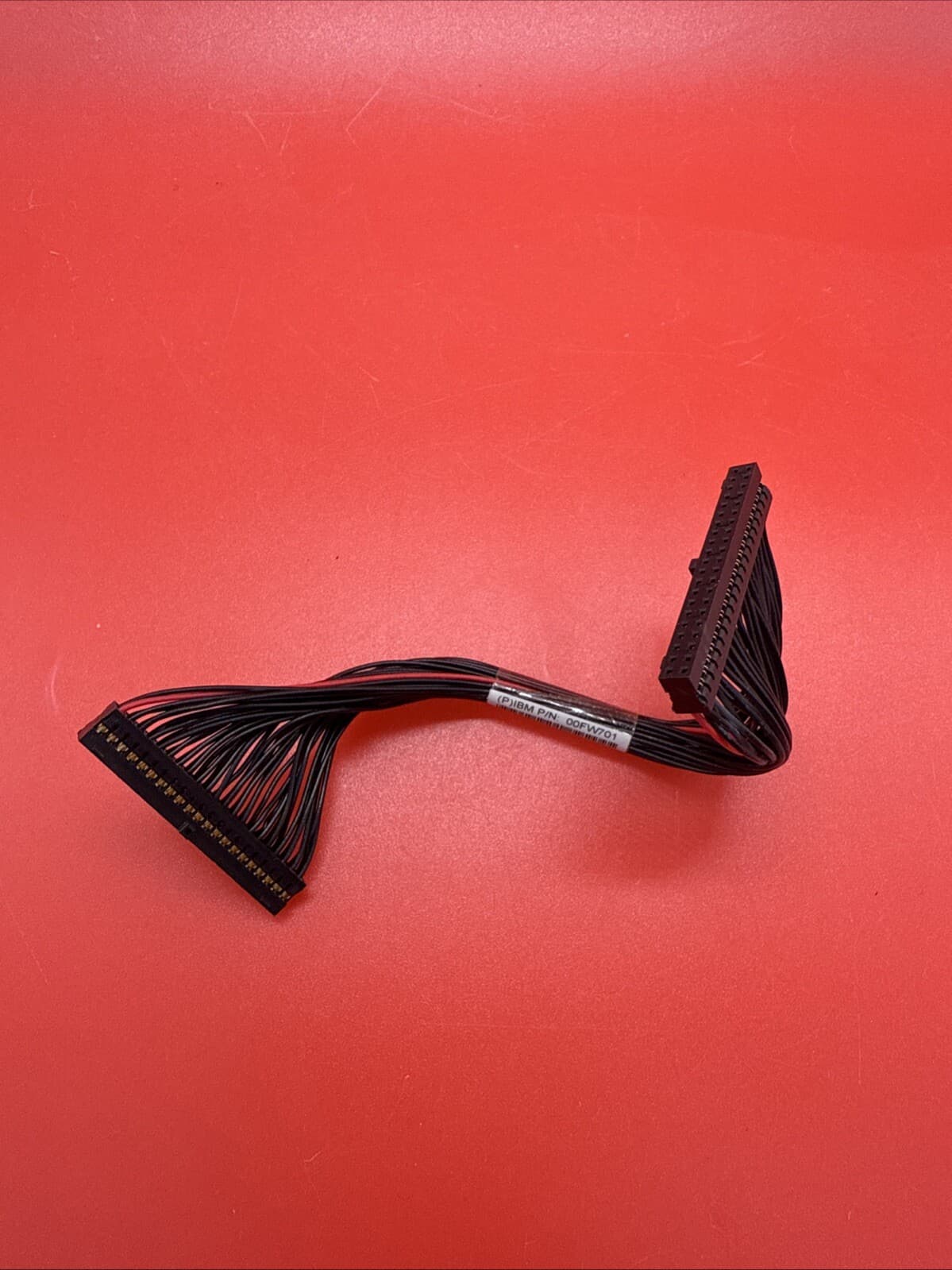 IBM 00FW701 Power Distribution Board Signal Cable - Image 2