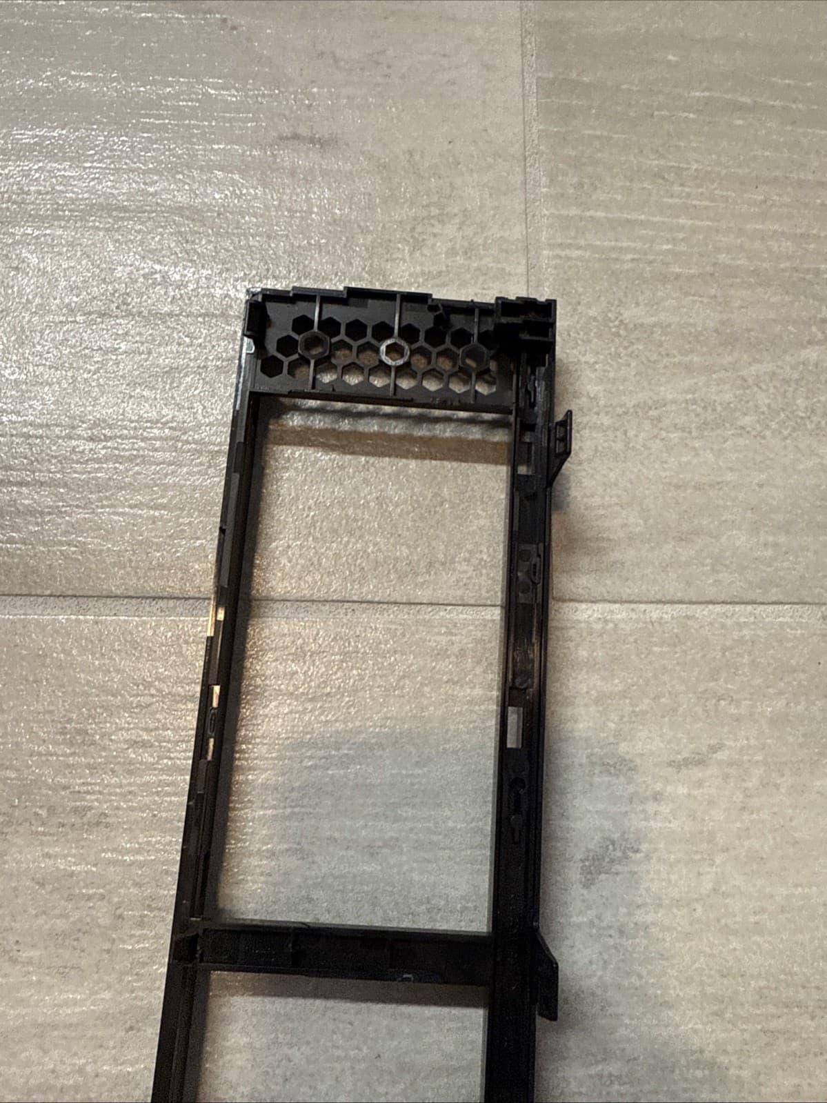 IB51FTN00-600 Dell Precision 5820 Hard Drive Front Panel - Image 8