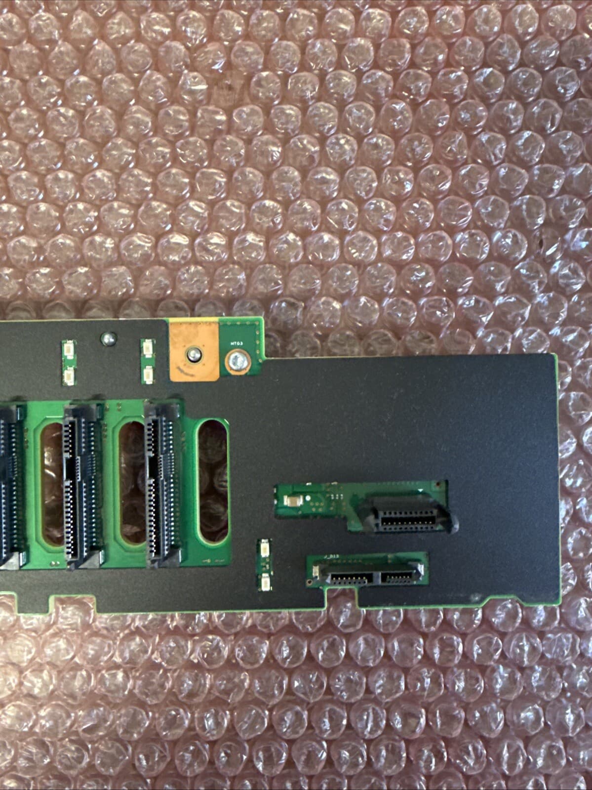 IBM Feature 2B09 00E1945 D77617 01DH345 74Y4338 12 Bay 2.5” Backplane 8286-42A - Image 4