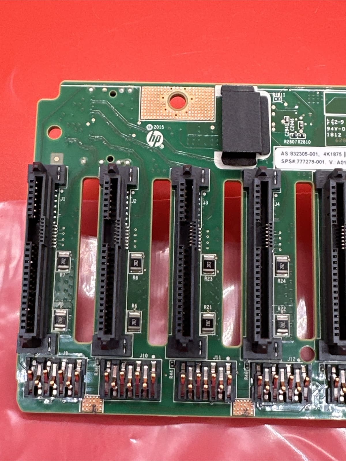 HPe 832305-001 8 Port SFF Backplane DL380 2U With Screws Board 766957-001 - Image 3