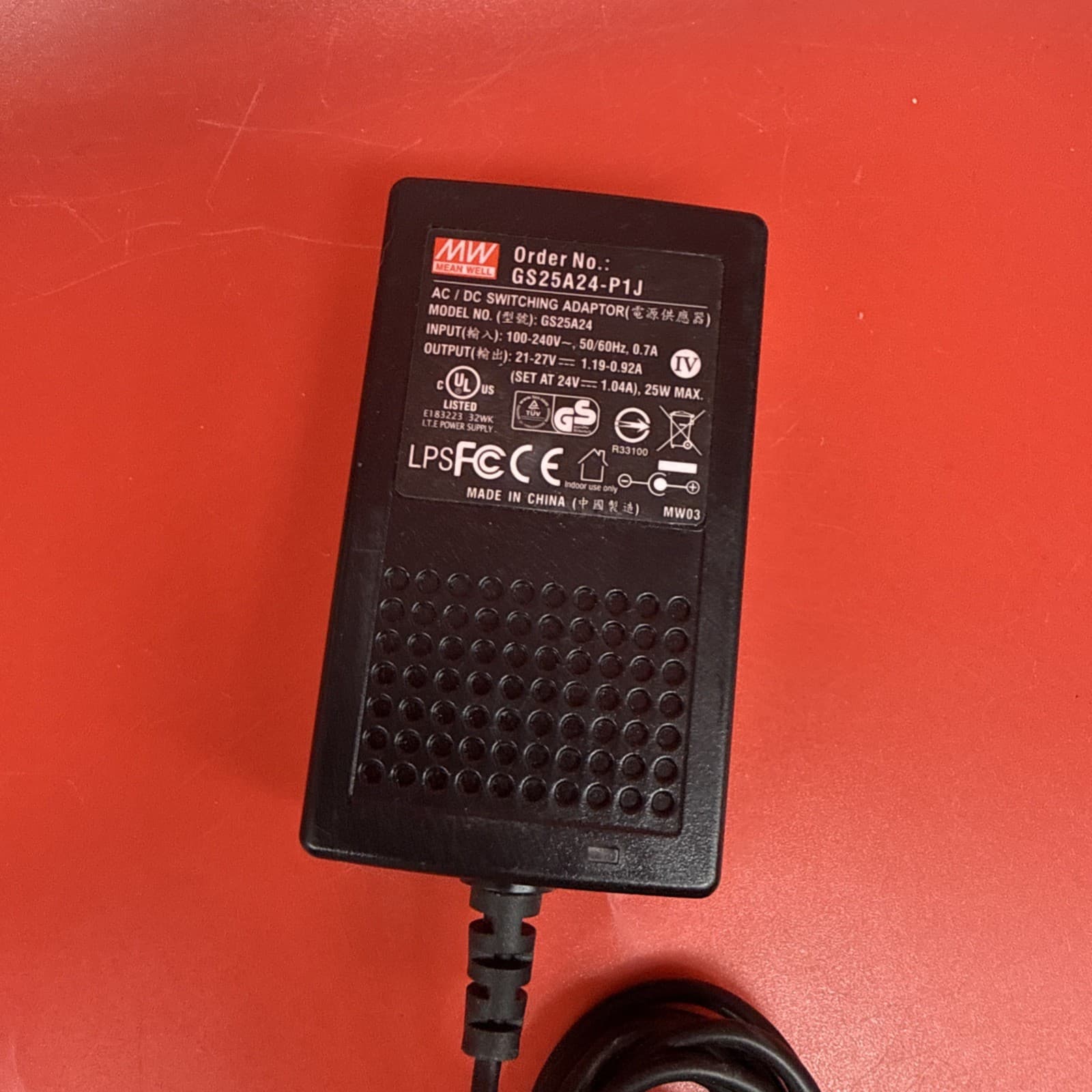 Mean Well GS25A24-P1J GS25A24 AC / DC Switching Adaptor - Image 2