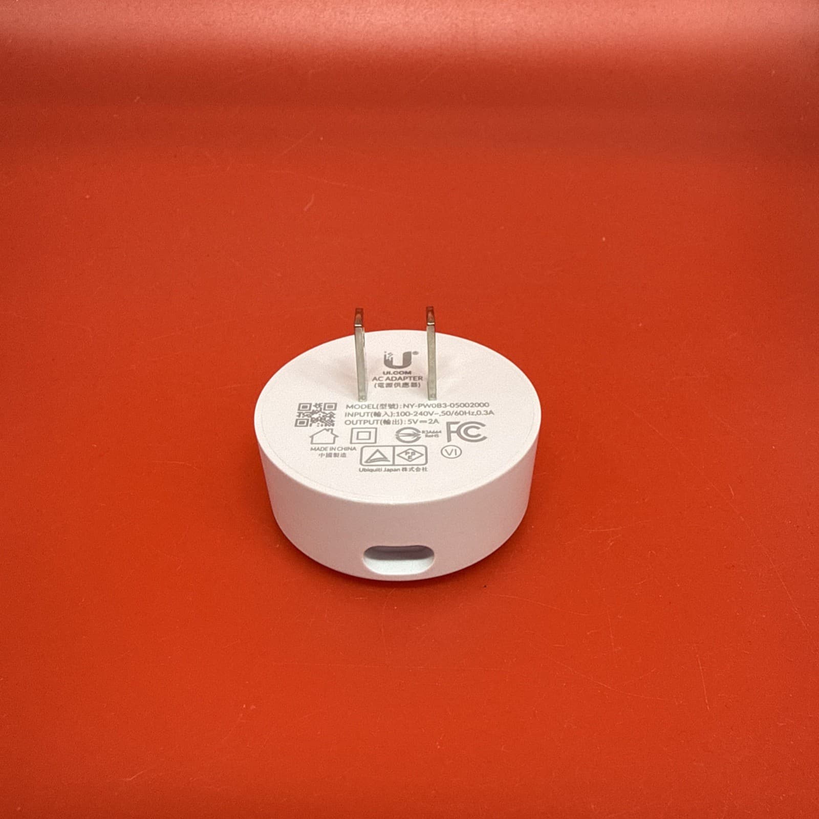 Ubiquiti NY-PW0B3-05002000 100-240v .3A 50/60hz To USB-C 2A 5V Adapter - Image 2