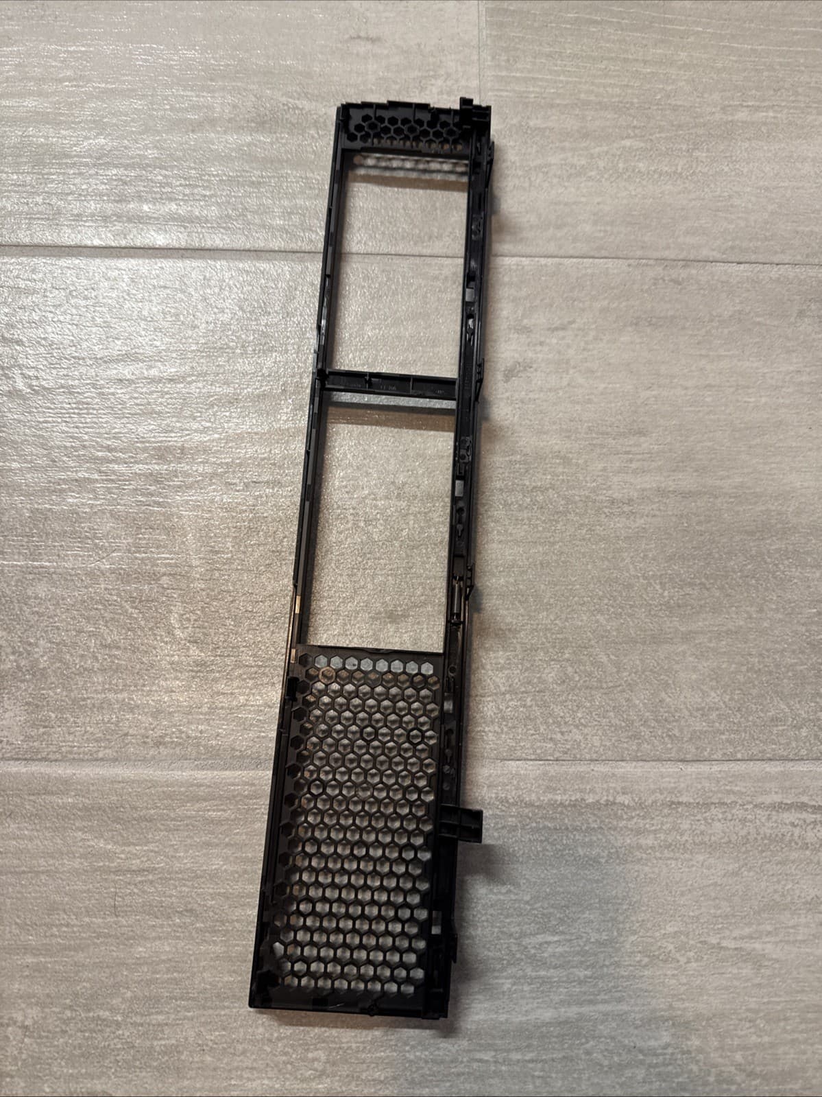 IB51FTN00-600 Dell Precision 5820 Hard Drive Front Panel - Image 5
