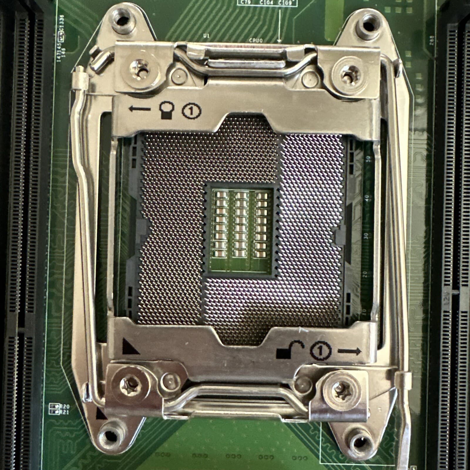 IBM 01YM718 01YM719 R0998-G0001-03 SAN Volume Controller Motherboard 2145-SV1 - Image 3