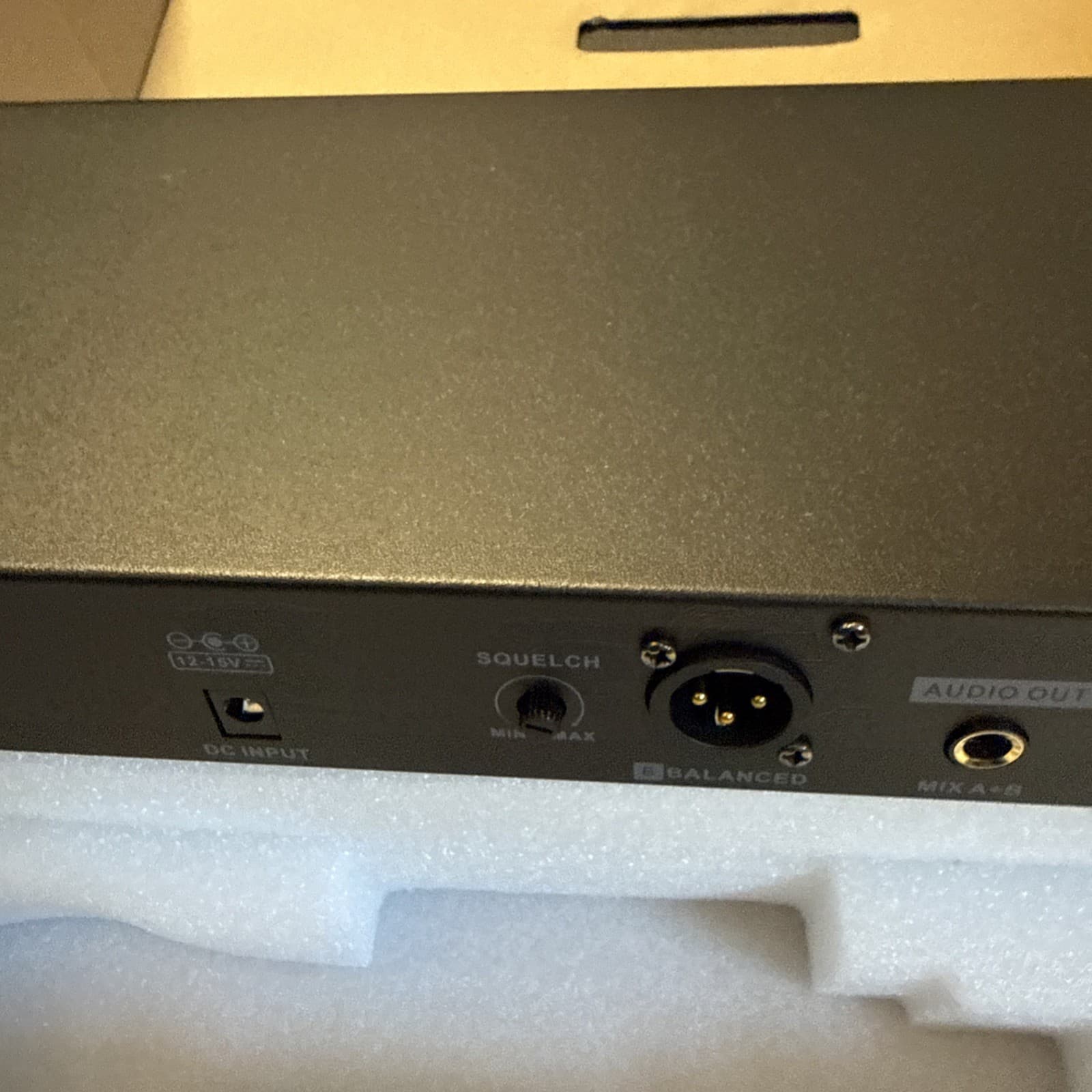 GTDaudio G-622H 2x100 Channel UHF Wireless Microphone System - Image 8