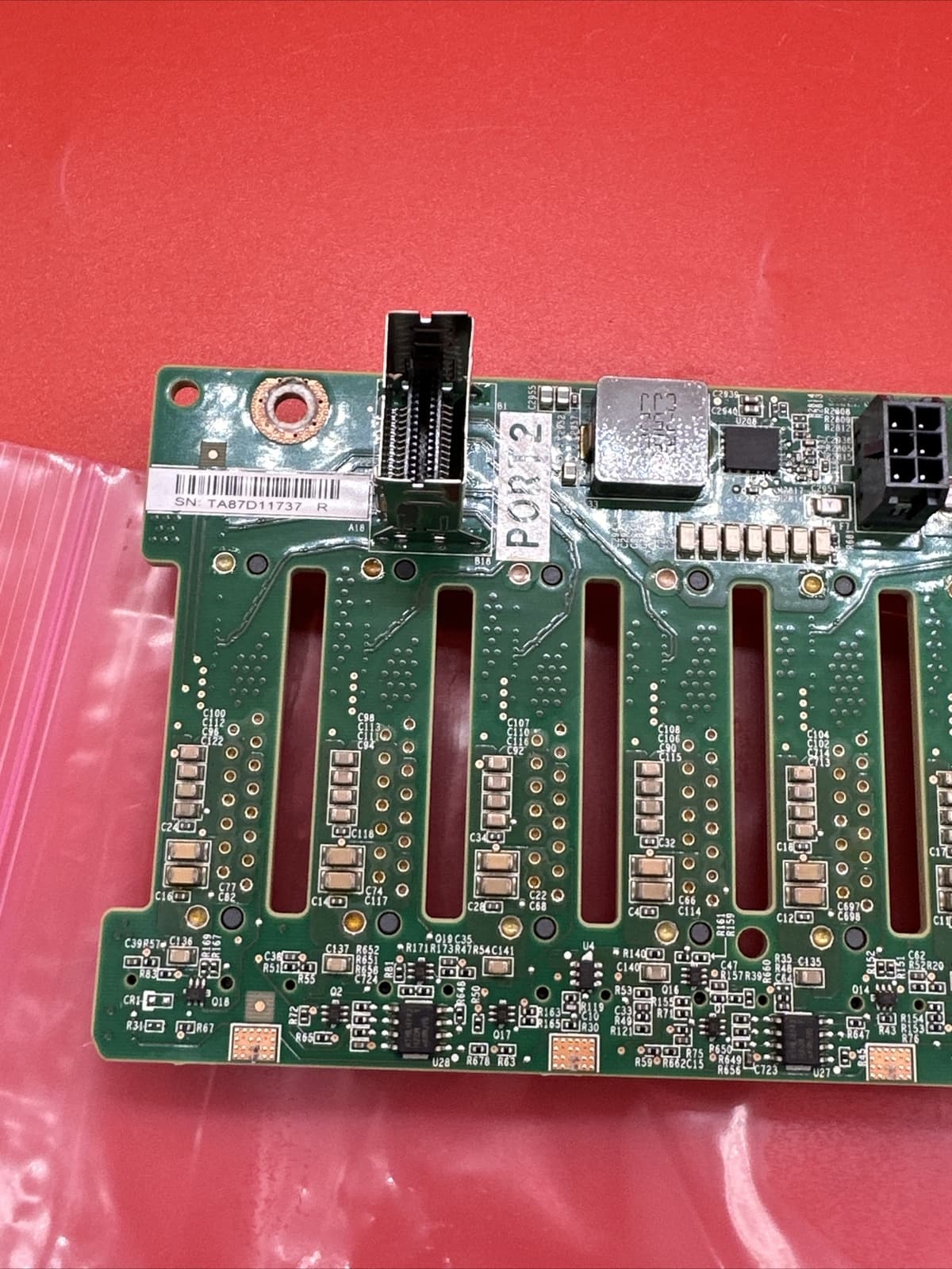 HPe 832305-001 8 Port SFF Backplane DL380 2U With Screws Board 766957-001 - Image 5