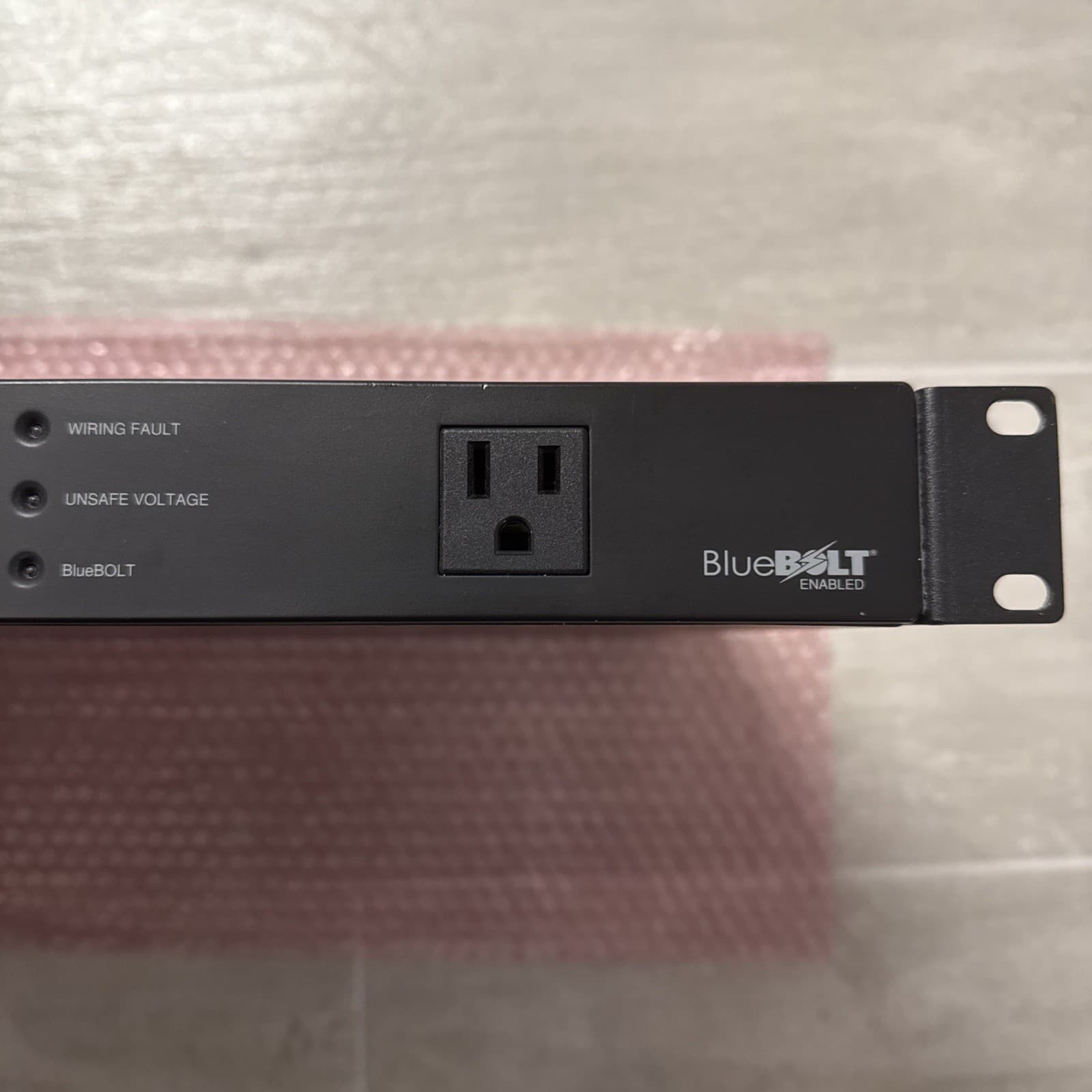 Panamax M4000-Pro 3 Zone 8 Outlet Power Conditioner BlueBOLT Rackable Tested - Image 4