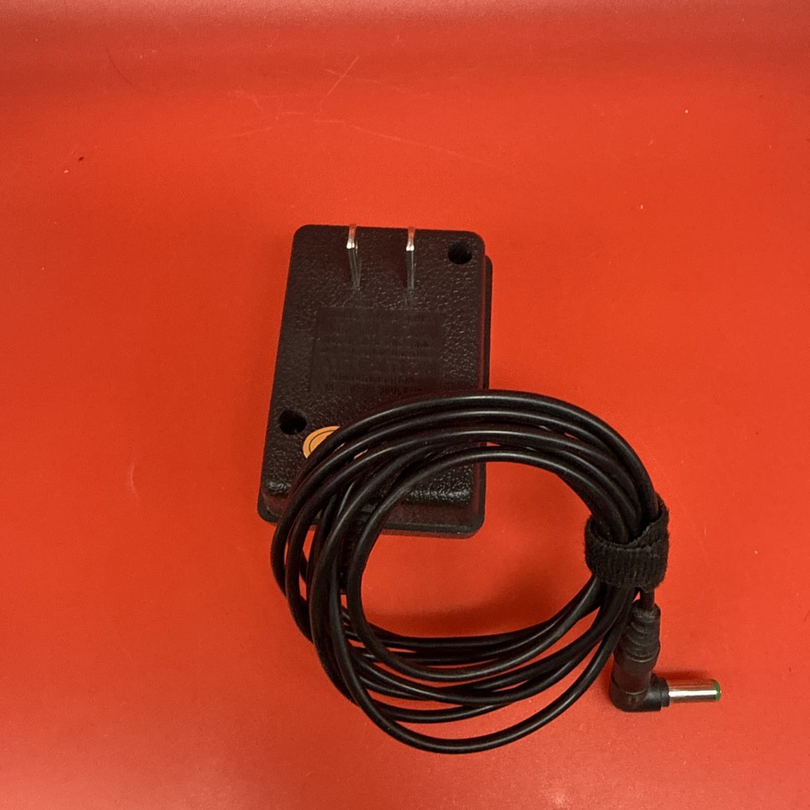 300mA Deluxe M300R AC to DC Adaptor 3 4.5 6 7.5 9 12V 300 mA 100/120V & 200/240V - Image 4