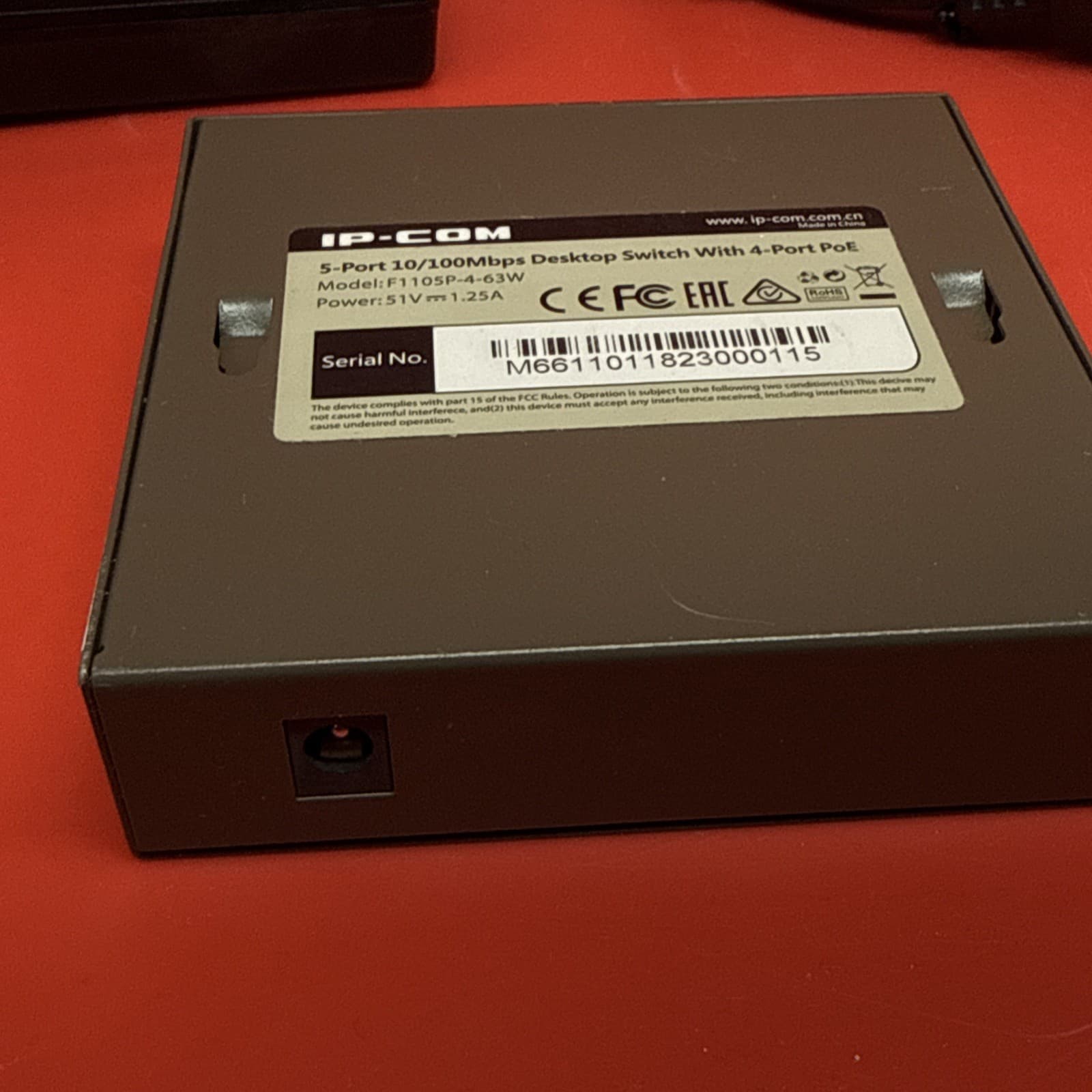 IP-COM 5 Port 10/100Mbps Desktop Switch With 4-Port PoE For Cameras F1105P-4-63W - Image 4