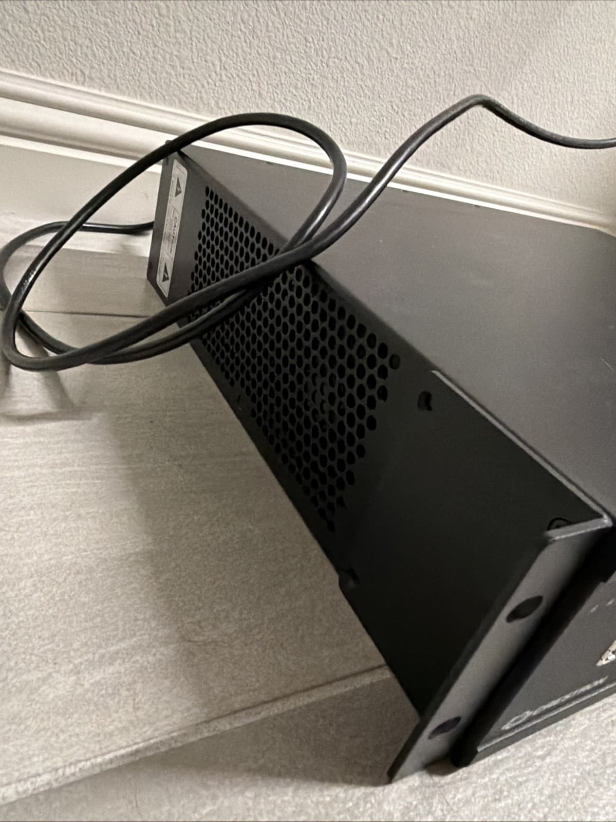 Crestron C2N-AMP-6X100 12 Channel Audio System Black C2NAMP6X100 Digital DIN - Image 5