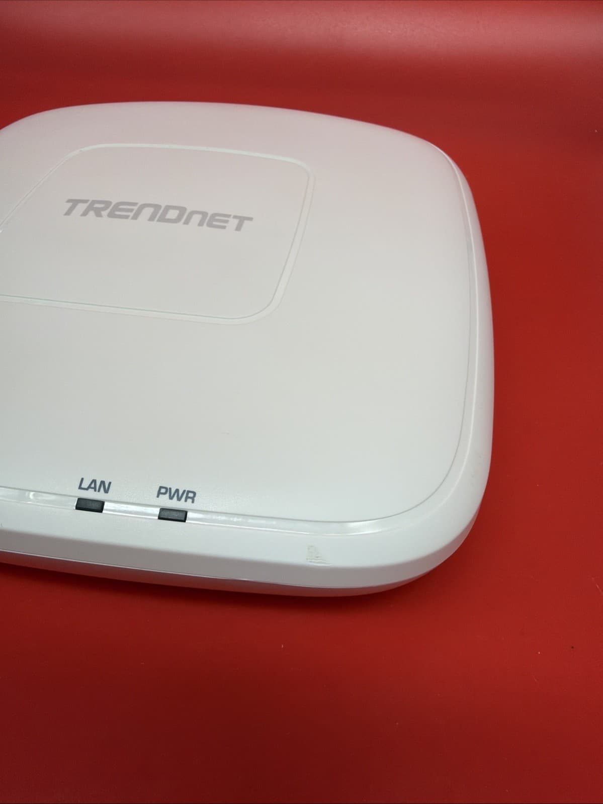 TRENDnet TEW-825dap /a 2.4Ghz 5Ghz Wireless Access Point White Dual-Band - Image 4