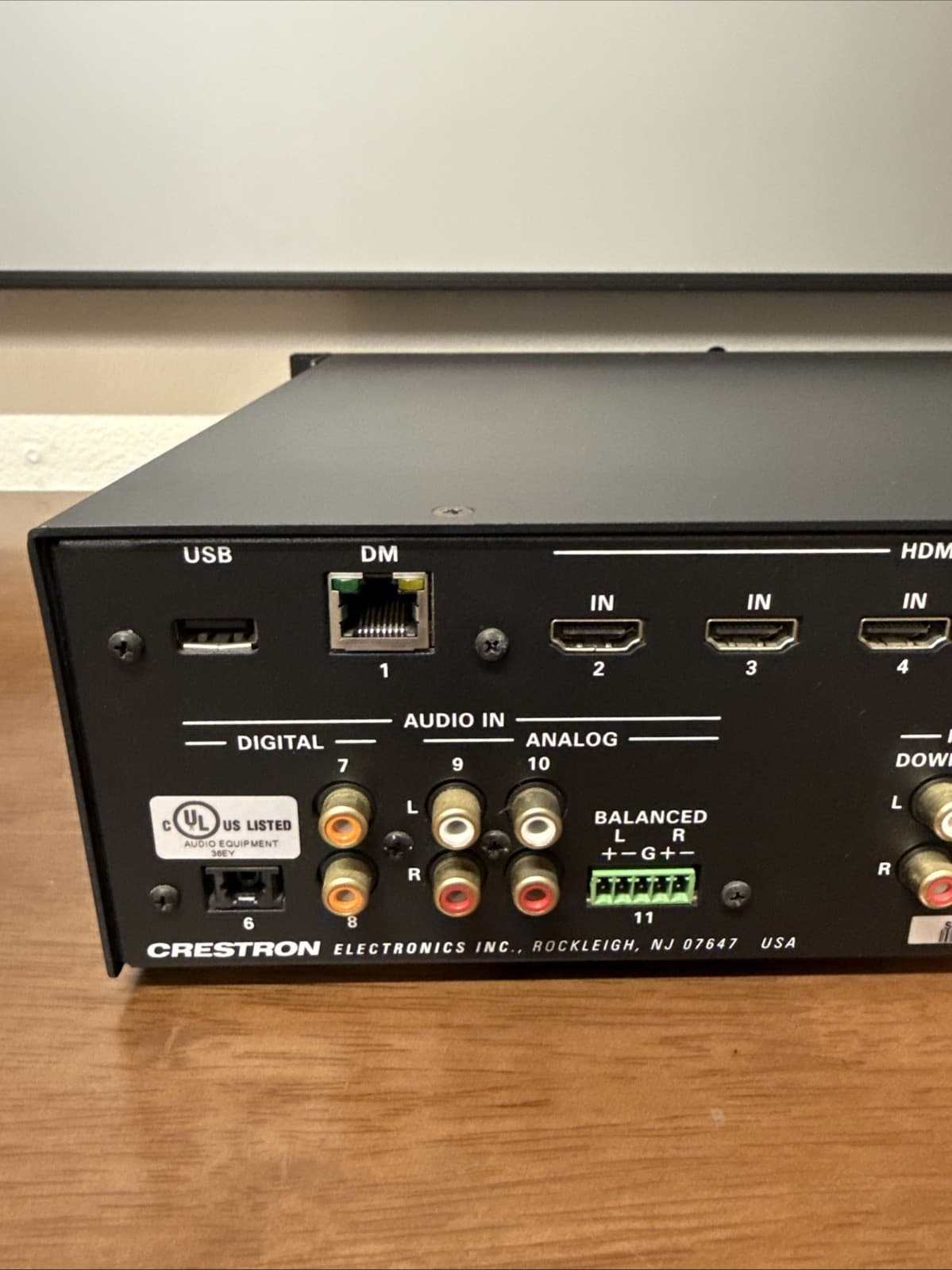 Crestron HD-XSPA High Definition Surround Processor - Clean Cosmetics Photos - Image 9