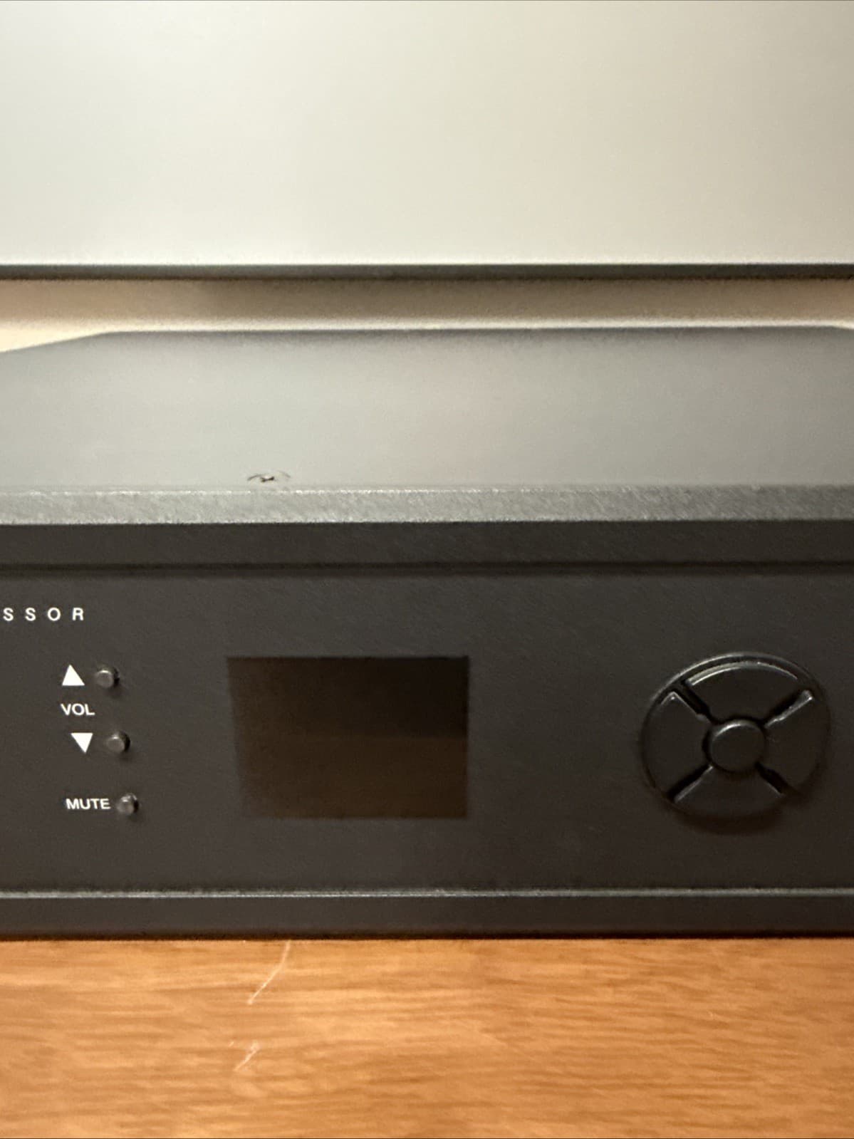 Crestron HD-XSPA High Definition Surround Processor - Clean Cosmetics Photos - Image 3