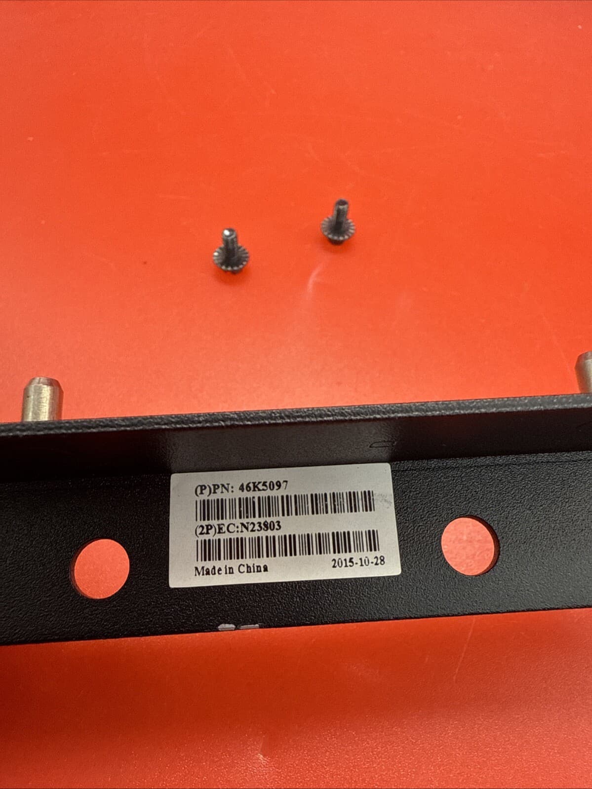 IBM 46K5097 Power8 S824 Right Rack Ear Mount Hardware - Image 4
