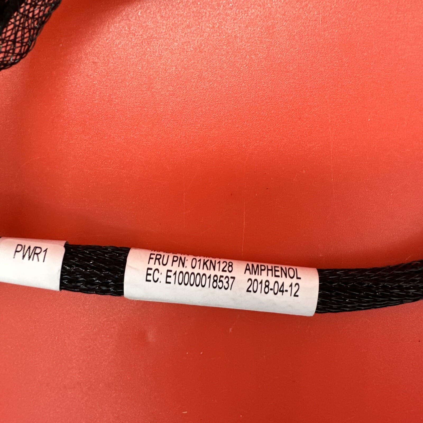 Lenovo 01KN128 Backplane Power Cable - Image 2