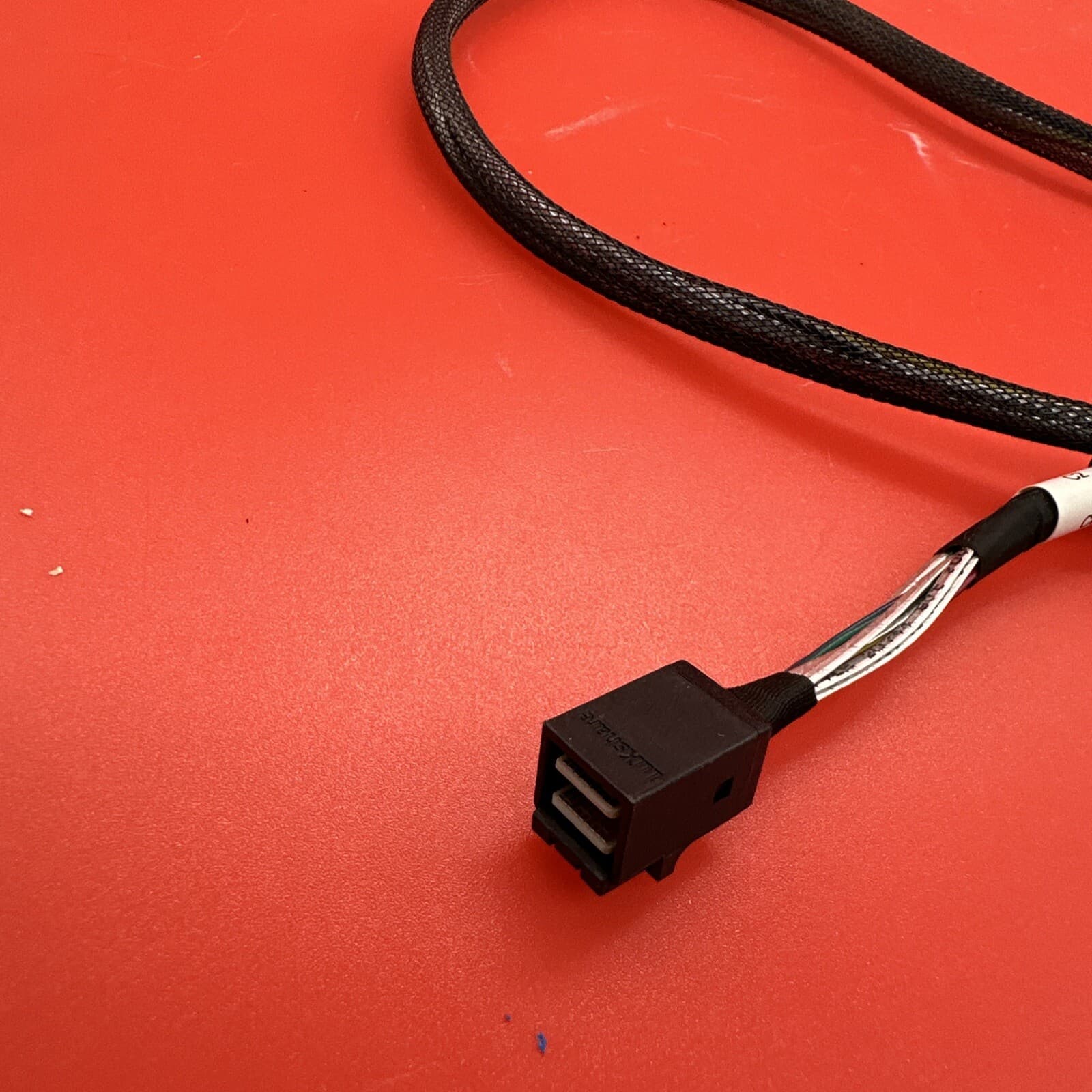 Lenovo 01KN081 SC17A02222 SAS Cable SR570 530-8i - Image 2