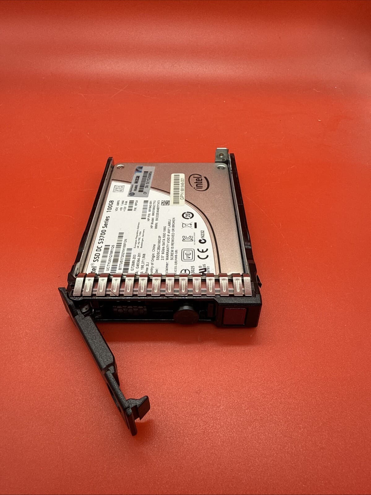 HP 100GB SATA 2.5” SSD 751949-B21 752665-001 MK0100GCTYU 692164 HPe Tray - Image 4