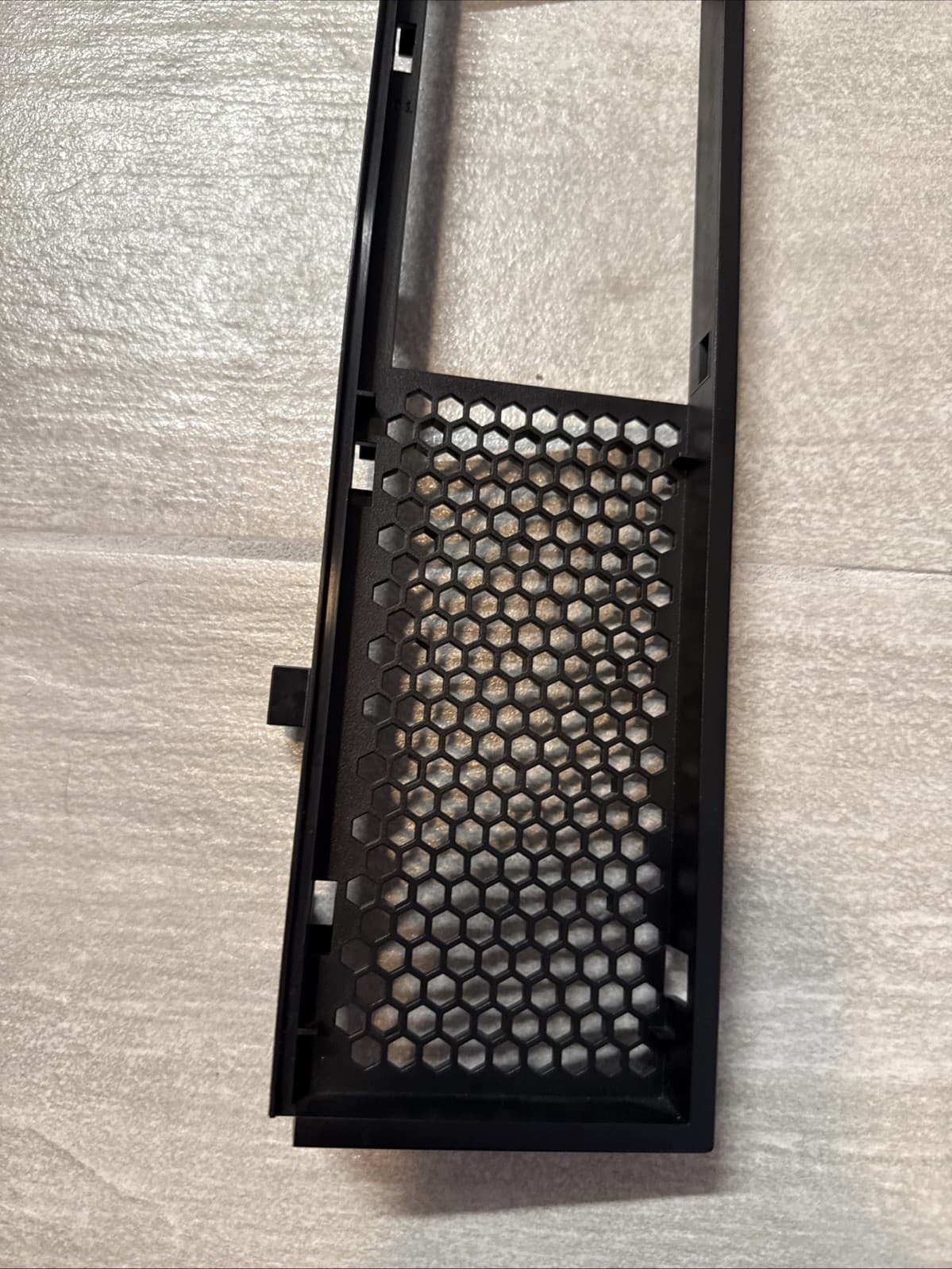 IB51FTN00-600 Dell Precision 5820 Hard Drive Front Panel - Image 2