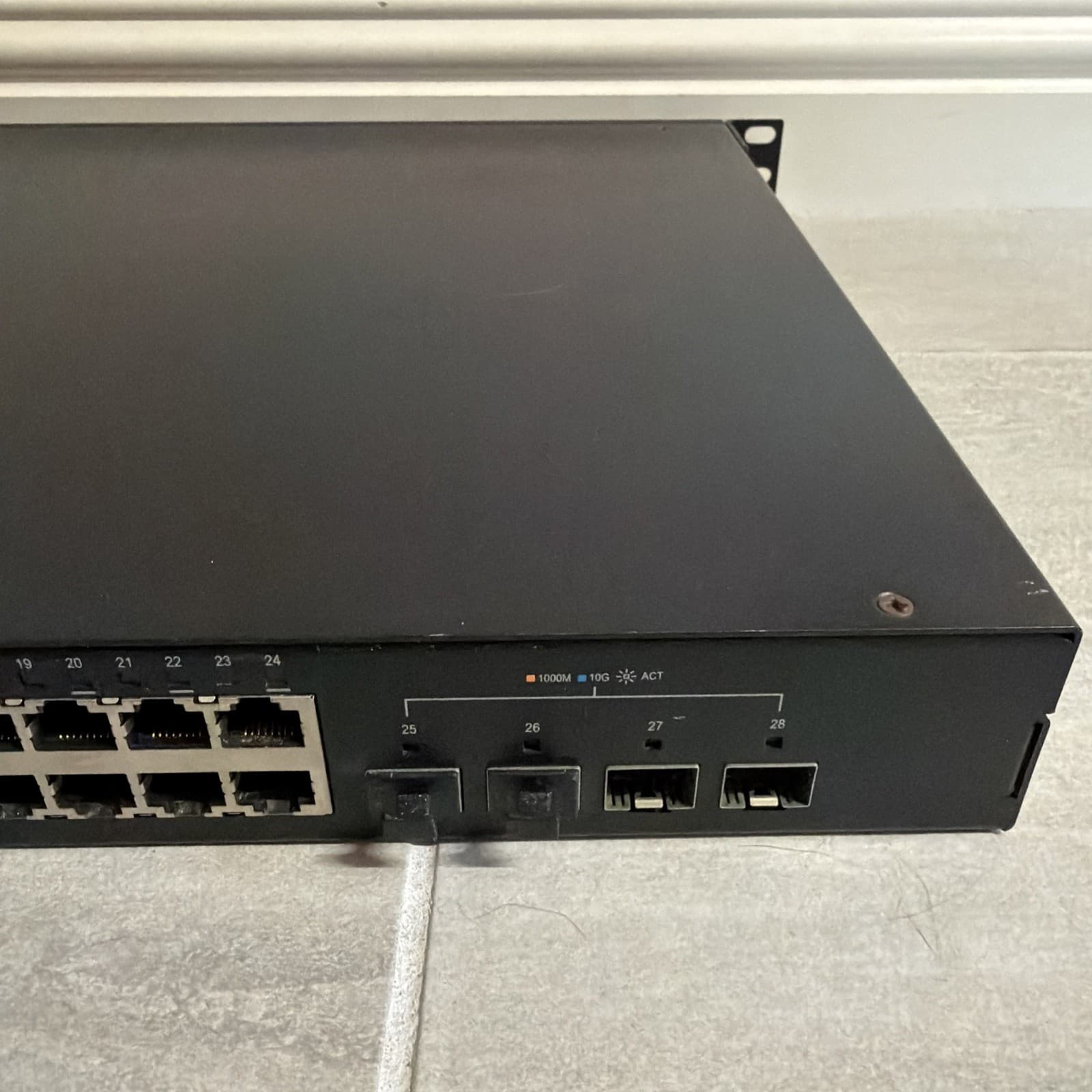 Pakedge 24 Port Layer 3 Lite Managed Switch PoE+ 370W 4x 10G SFP+ S3L-24P - Image 11