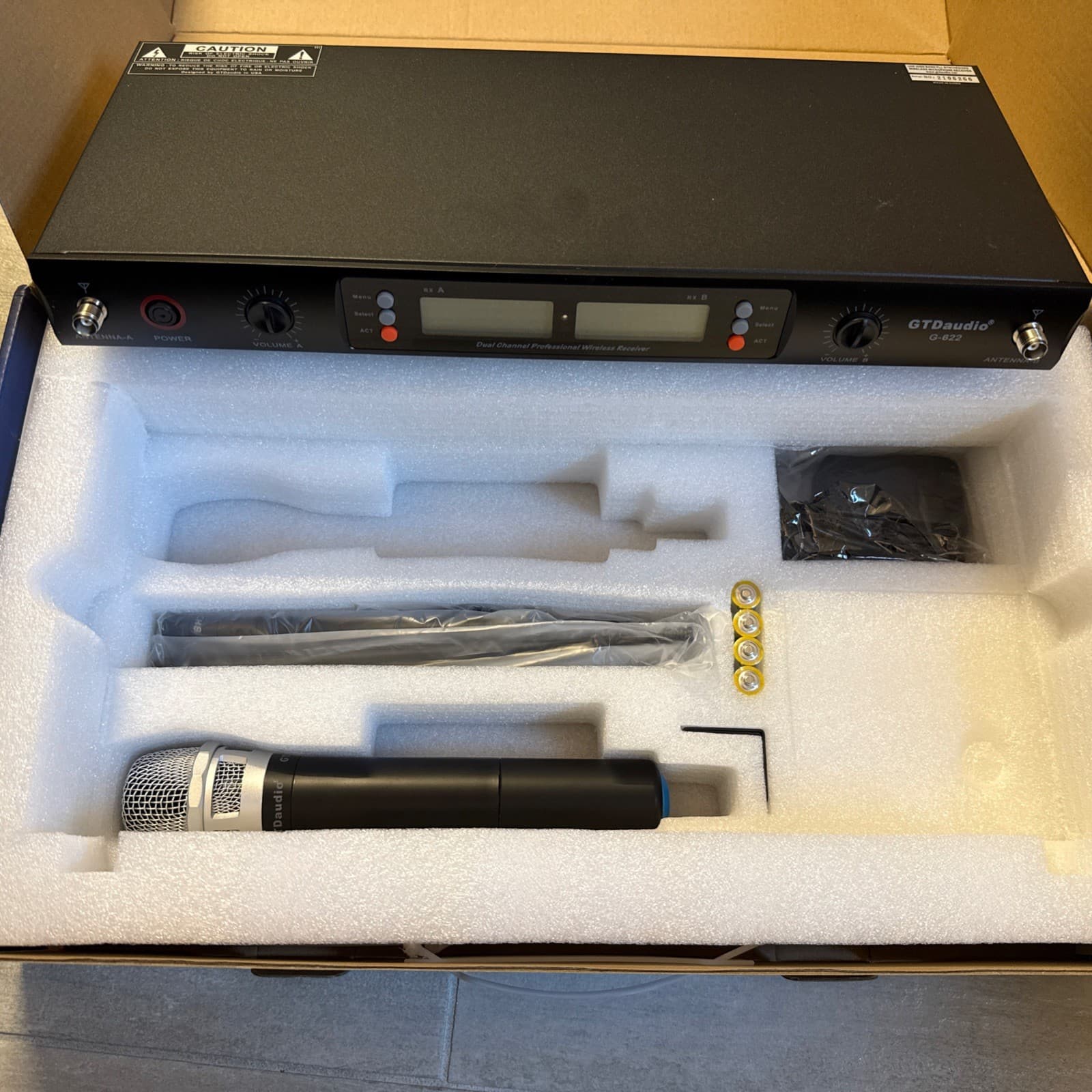 GTDaudio G-622H 2x100 Channel UHF Wireless Microphone System