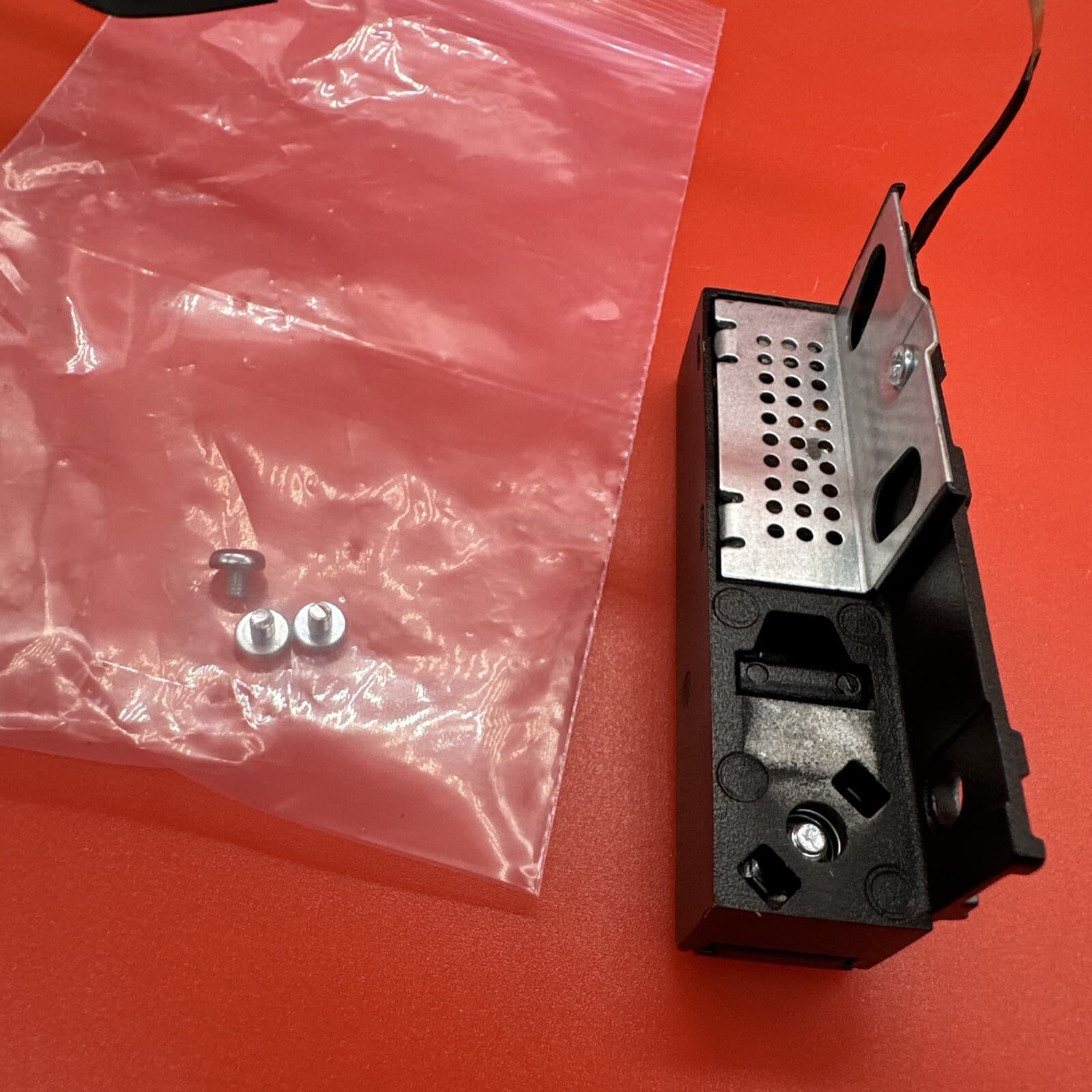 Dell 05VWM RYDM3 HRH3K 0R9G2P R9G2P Rack Ear For R730xd Chassis Kit 005VWM - Image 4