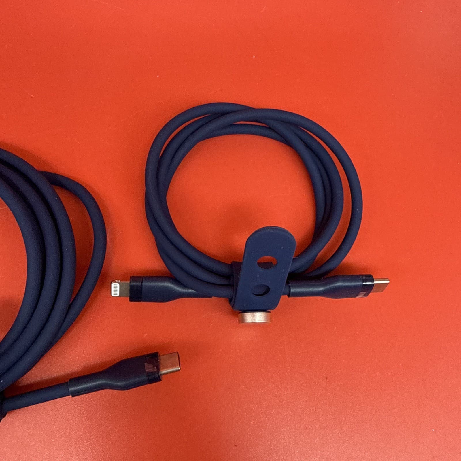 Belkin Boost USB-C To MFi-Certified Lightning Cable Kit - Image 3