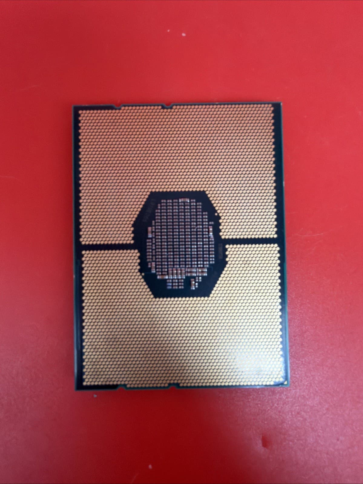 Intel Xeon Gold 6230 Srf8w (2.10GHz, 27.5 MB, 20 Cores, LGA 3647 CPU) Processor - Image 4