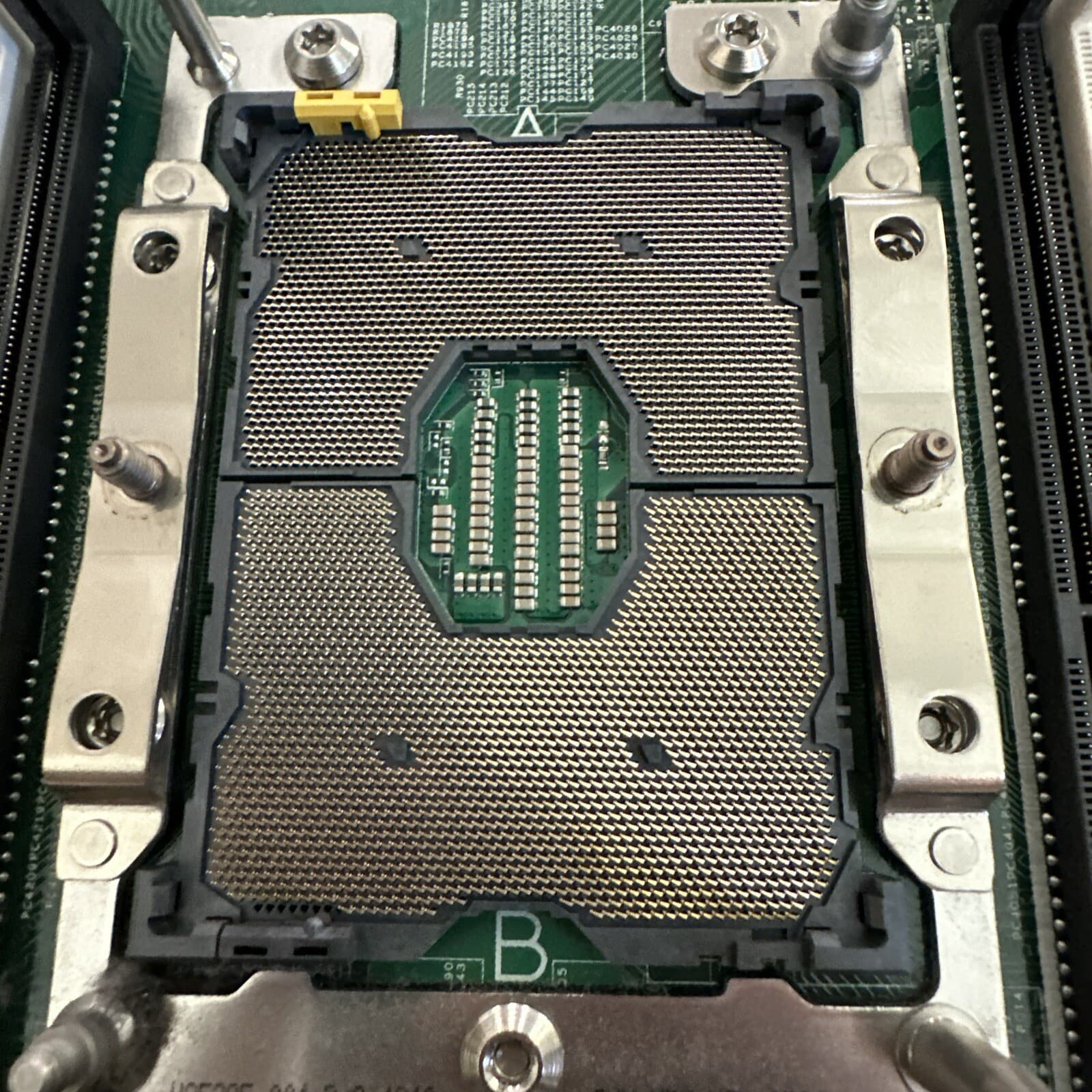 Lenovo SR570 SR590 00MX680 Server System Board Motherboard Rack Socket LGA3647 - Image 6