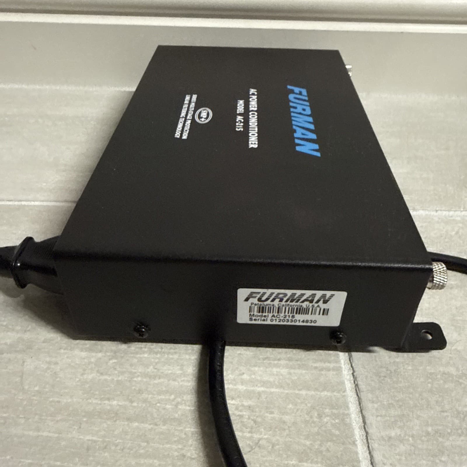 Furman AC-215 AC Power Conditioner, 120 VAC 60Hz 15A 1800W Max Output, 2 channel - Image 4