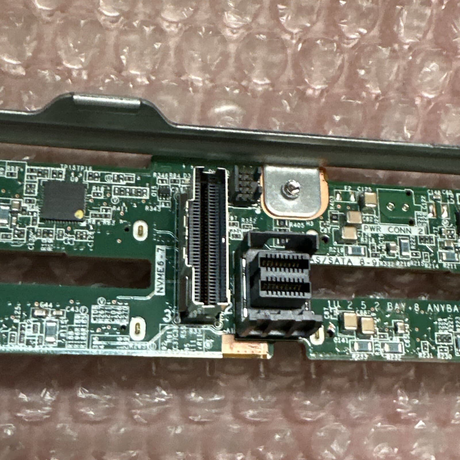 Lenovo 01PE982 HR630x 1U 2.5 2 Bay + 8 ANYBAY HS Backplane SAS SATA NVME Board - Image 7