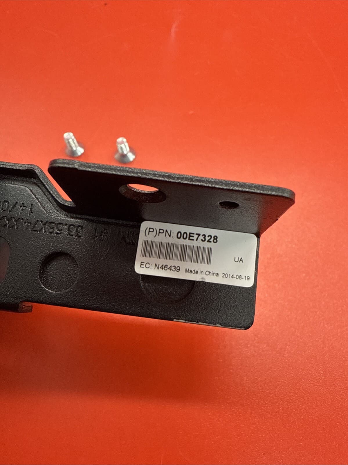 IBM 00E7328 N46439 Left Rack Ear For IBM Power S812L 8247-21L Mount Hardware - Image 2