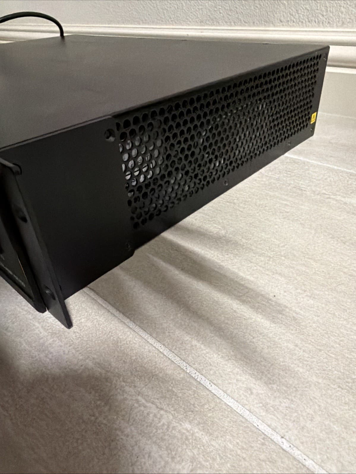 Crestron C2N-AMP-6X100 12 Channel Audio System Black C2NAMP6X100 Digital DIN - Image 8