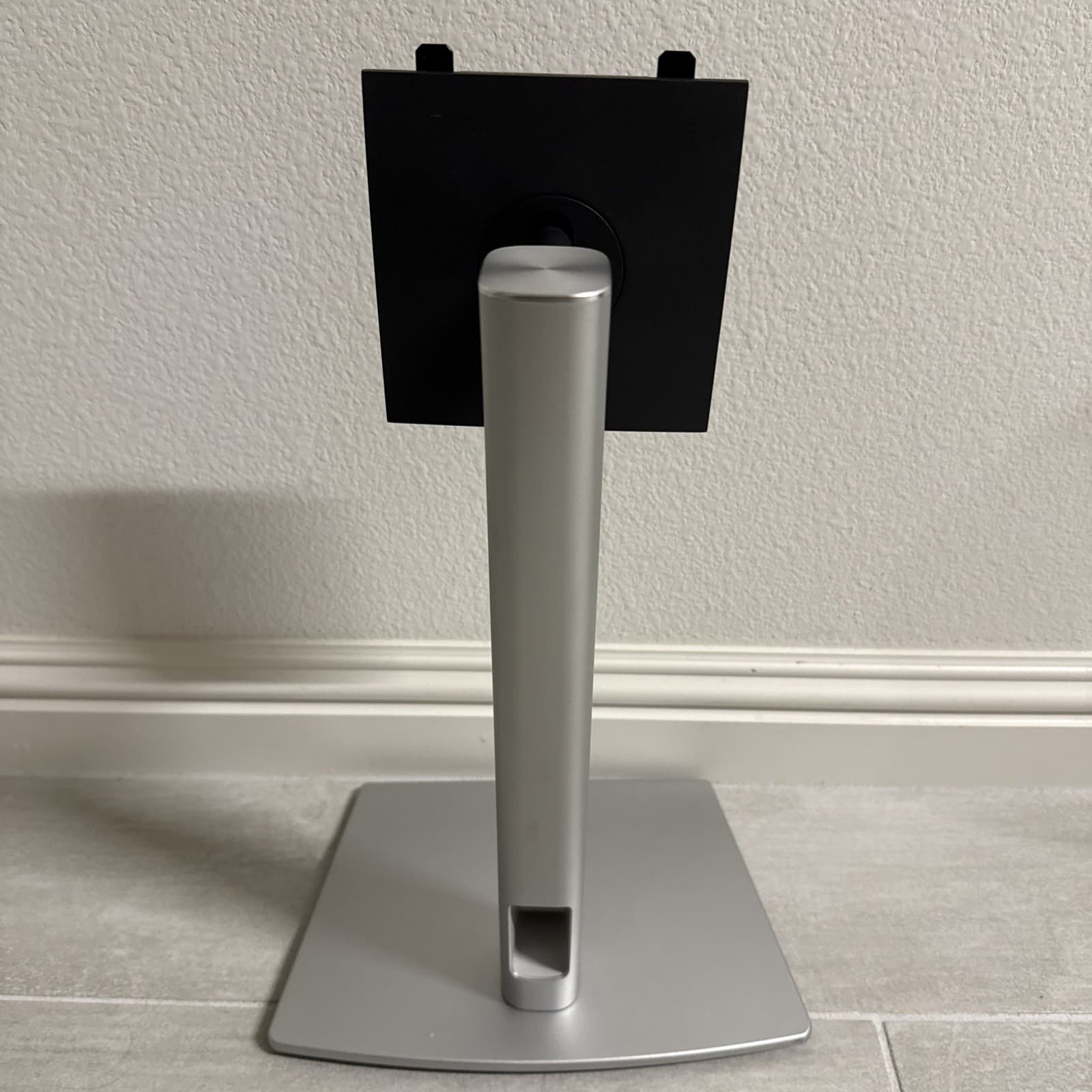 Dell P2422 P2422h P2425 P2425h P2423 P2423D P2722 P2725 Monitor Stand Silver - Image 4