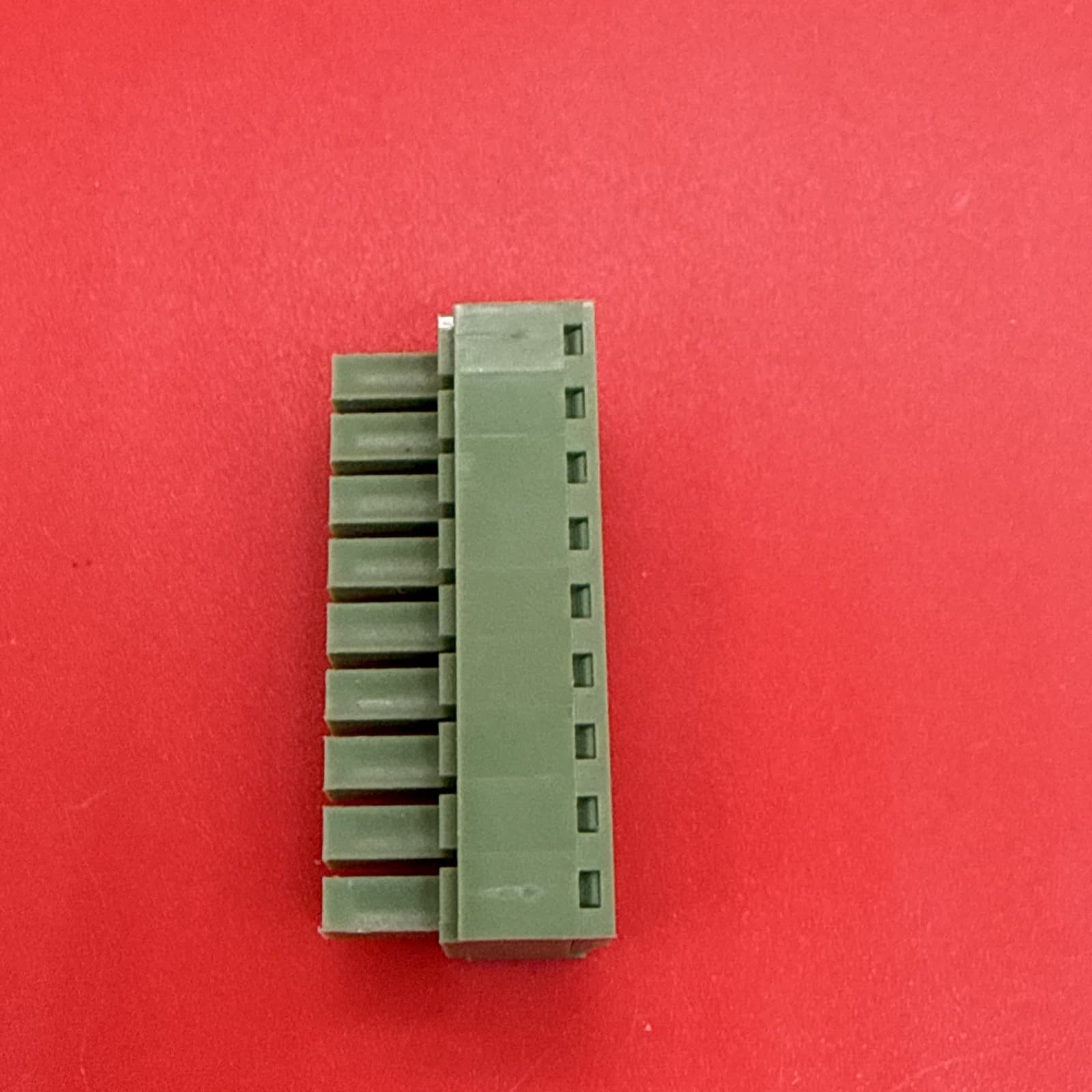 Phoenix 9 Pin Connector 125v 8A AWG 16-26 1.5 Ohm SAVANT Polyethylene (PE) Green - Image 4