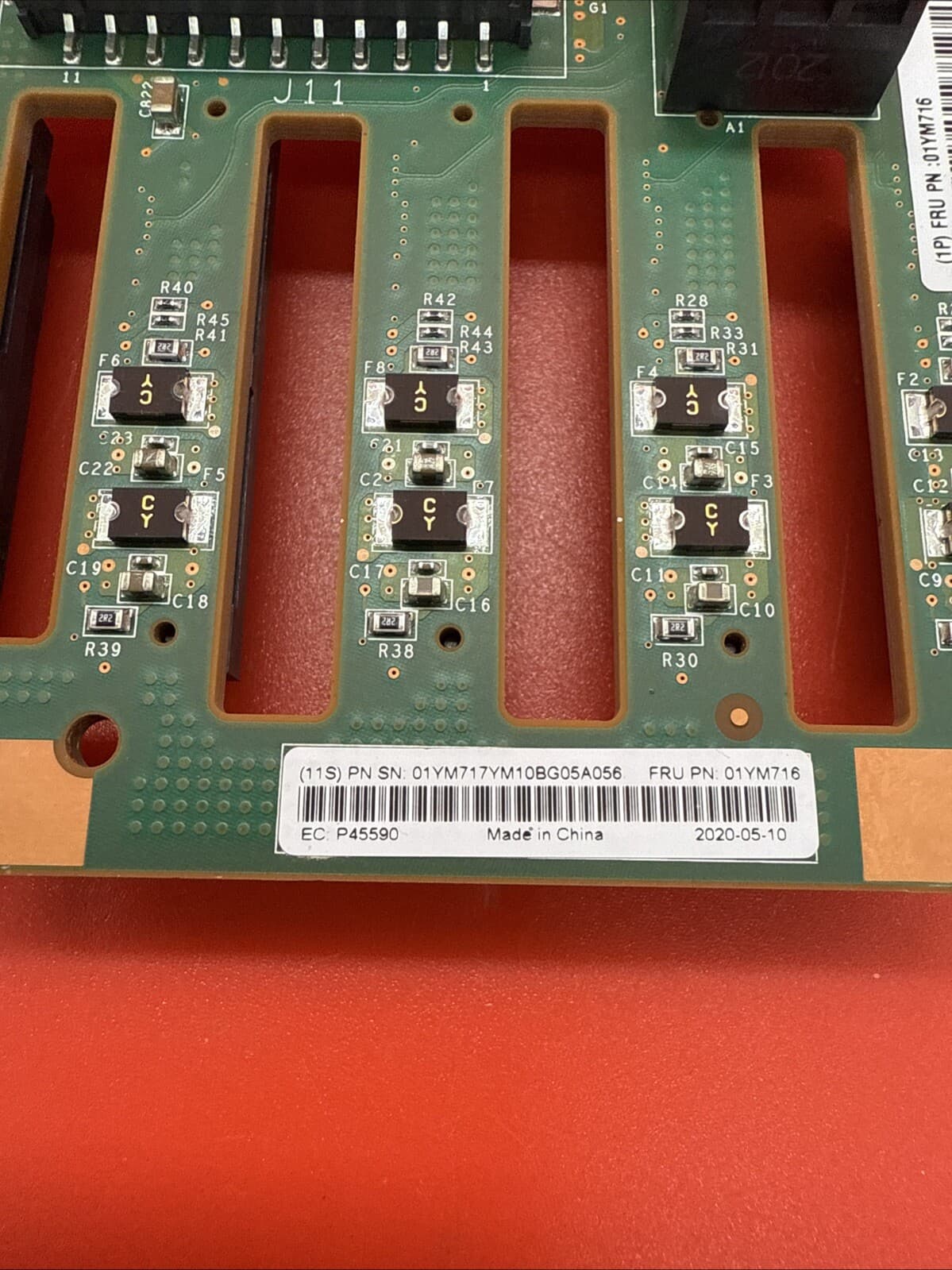 IBM 01YM716 01YM717 R0998-G0003-03 8 Bay Backplane Board - Image 3