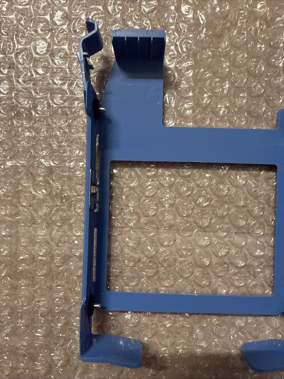 Dell Drive Bay Caddy Blue Plastic 3.5” IB3102600-600-G Rigid Plastic U6436 SAS - Image 3