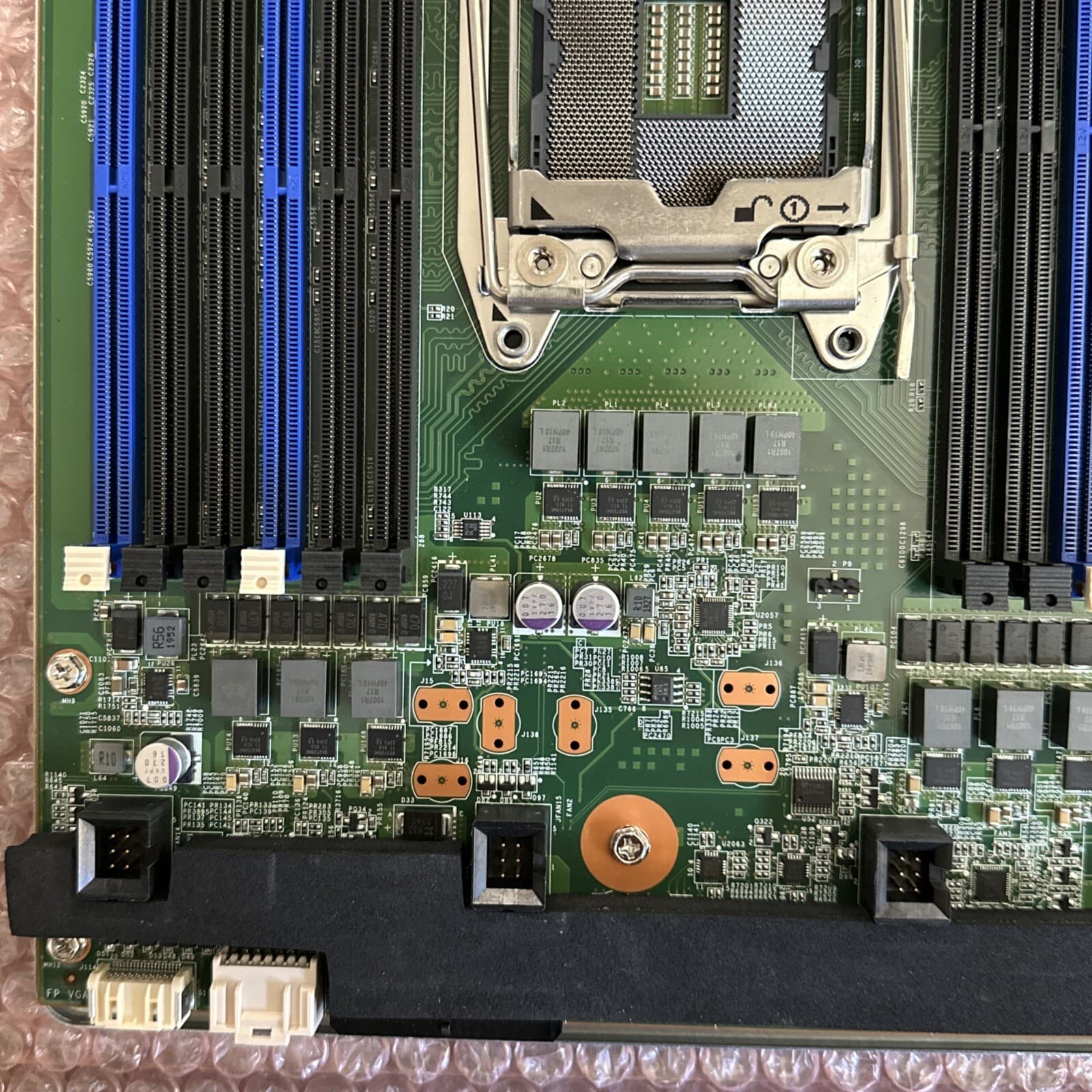 IBM 01YM718 01YM719 R0998-G0001-03 SAN Volume Controller Motherboard 2145-SV1 - Image 13