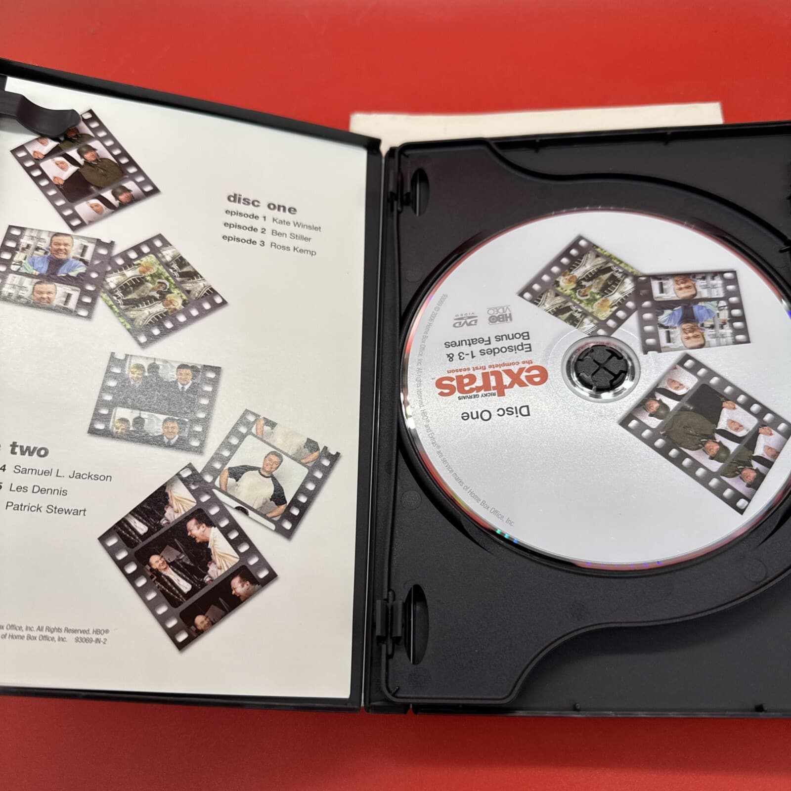 Extras: the Complete First Season (DVD) - Image 7