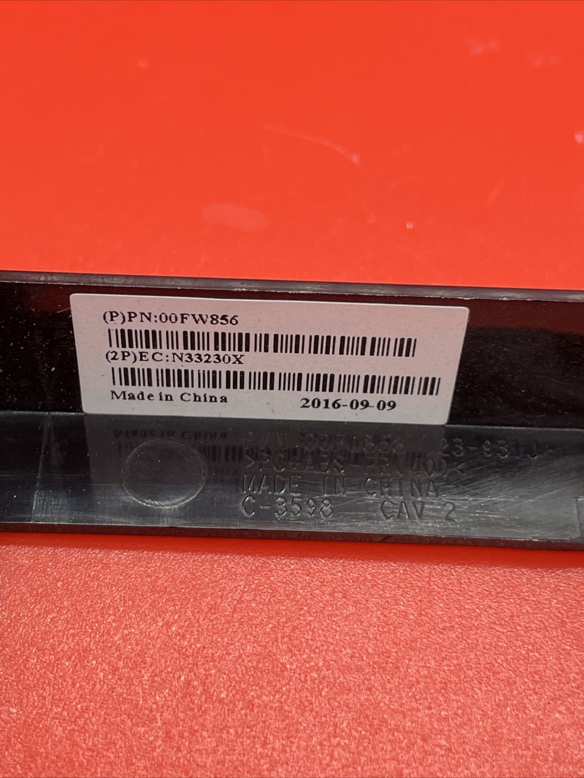 IBM 00FW856 00FW858 2.5” Hard Drive Slot Blank - Image 2