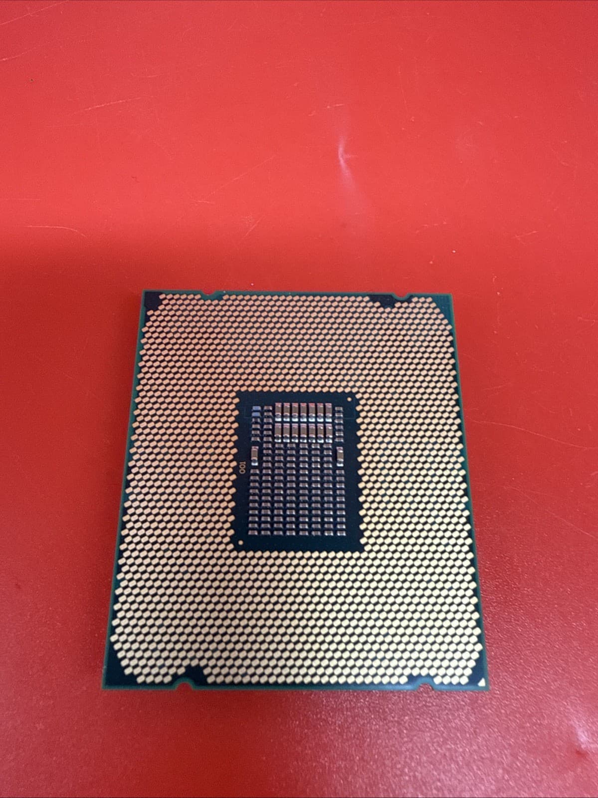 Intel Xeon W-2102 2.90Ghz Quad Core LGA2066 8.25MB CPU P/N: SR3LG Tested Working - Image 3