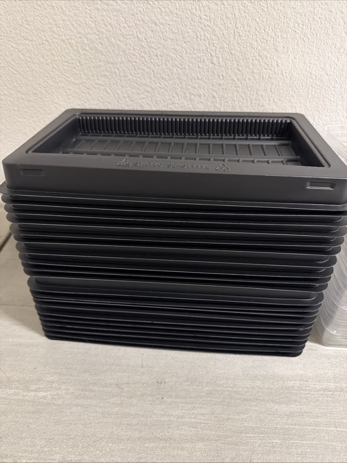 Lot of 20 - Dimm Memory Module Tray - DDR2 DDR3 DDR4 DDR5- Fits 50 PCS per tray - Image 2