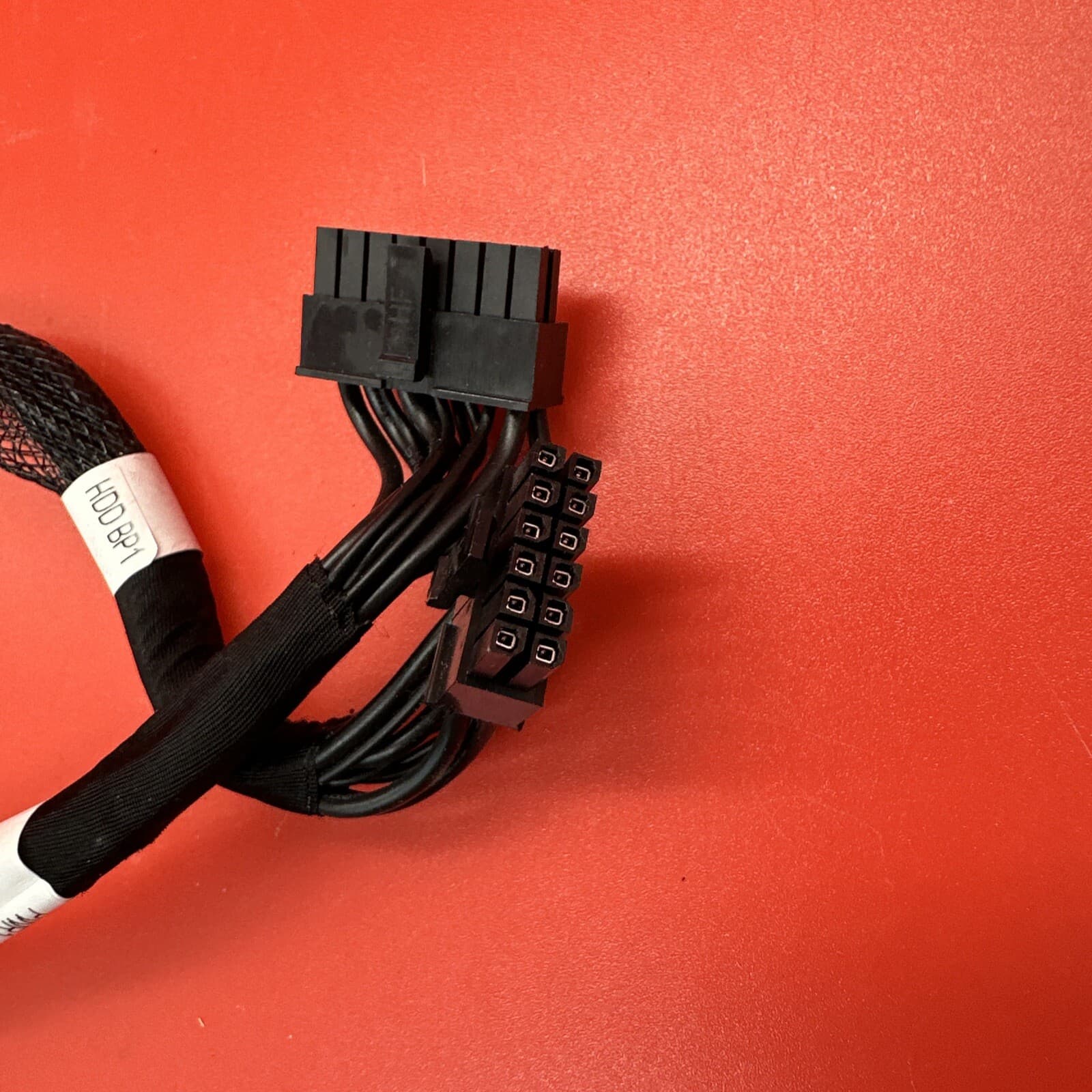Lenovo 01KN128 Backplane Power Cable - Image 5