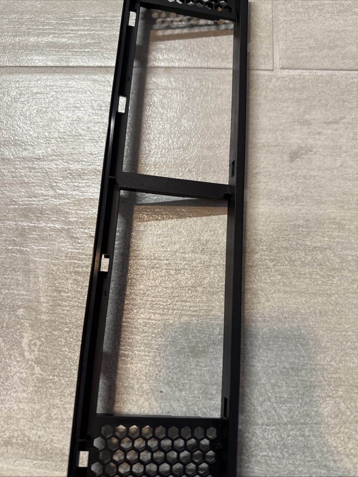IB51FTN00-600 Dell Precision 5820 Hard Drive Front Panel - Image 3