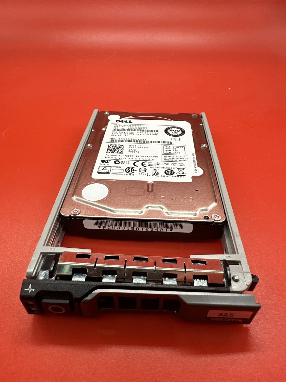 Dell 990FD 0990FD 600GB 15K SAS 2.5 Hard Drive In Dell Tray AL13SXB600N Silver - Image 3