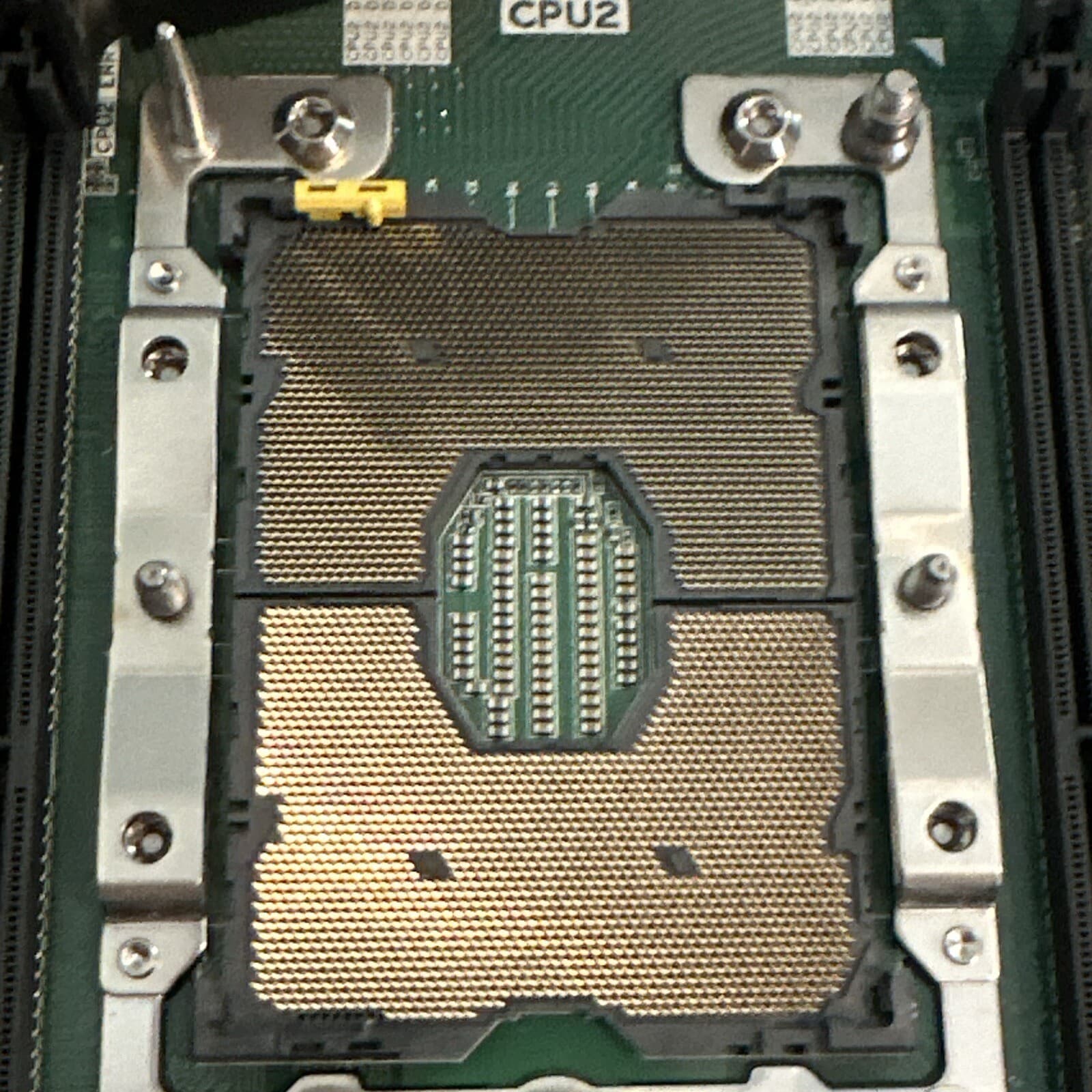 IBM Lenovo 01PE834 Motherboard + Screws + TPM 2.0 00MX378 System Board HR630x - Image 5